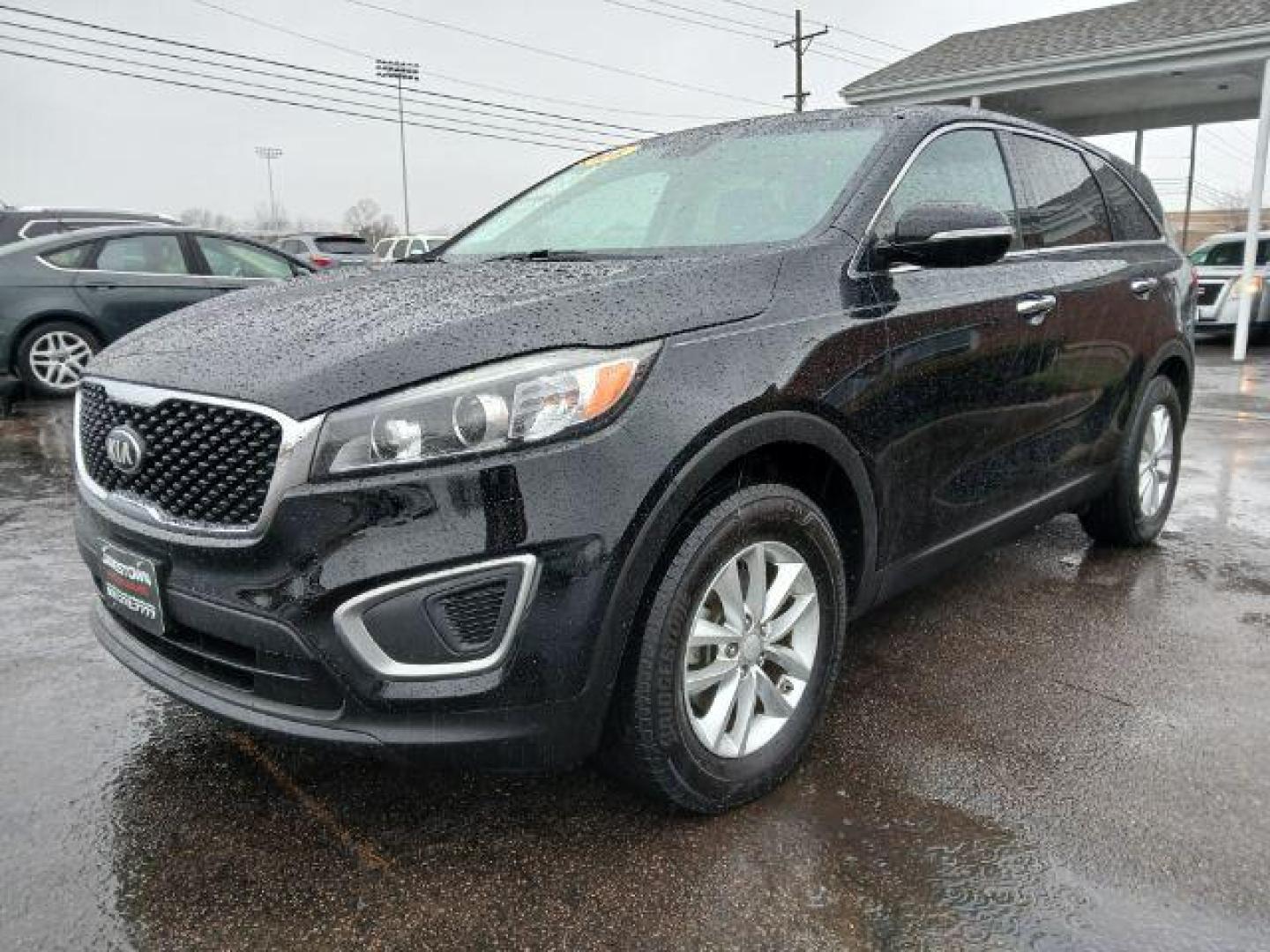 2016 Kia Sorento L 2WD (5XYPG4A30GG) with an 2.4L L4 DOHC 16V engine, 6-Speed Automatic transmission, located at 1865 W 2nd St., Xenia, OH, 45385, (937) 372-7777, 39.681259, -83.961945 - 2016 Kia Sorento L 2WD - Photo#14