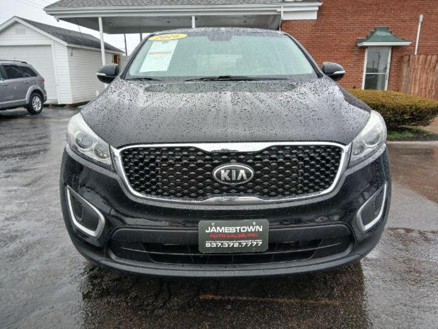 2016 Kia Sorento L 2WD (5XYPG4A30GG) with an 2.4L L4 DOHC 16V engine, 6-Speed Automatic transmission, located at 1865 W 2nd St., Xenia, OH, 45385, (937) 372-7777, 39.681259, -83.961945 - 2016 Kia Sorento L 2WD - Photo#17