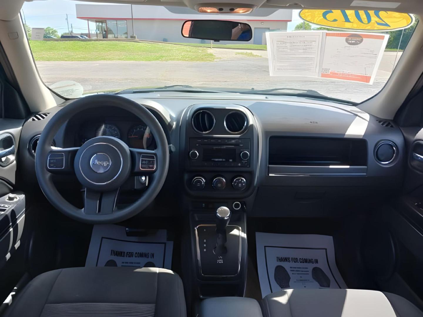 2015 Jeep Patriot Sport 2WD (1C4NJPBAXFD) with an 2.0L L4 DOHC 16V engine, located at 1865 W 2nd St., Xenia, OH, 45385, (937) 372-7777, 39.681259, -83.961945 - 2015 Jeep Patriot Sport 2WD - Photo#20