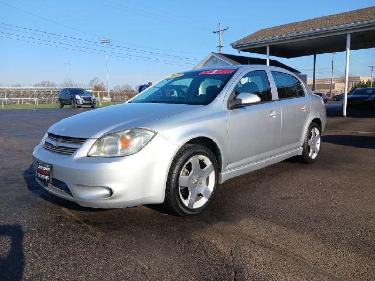 2010 Silver Ice Metallic Chevrolet Cobalt LT2 Sedan (1G1AF5F5XA7) with an 2.2L L4 DOHC 16V engine, 4-Speed Automatic transmission, located at 1865 W 2nd St., Xenia, OH, 45385, (937) 372-7777, 39.681259, -83.961945 - Photo#2