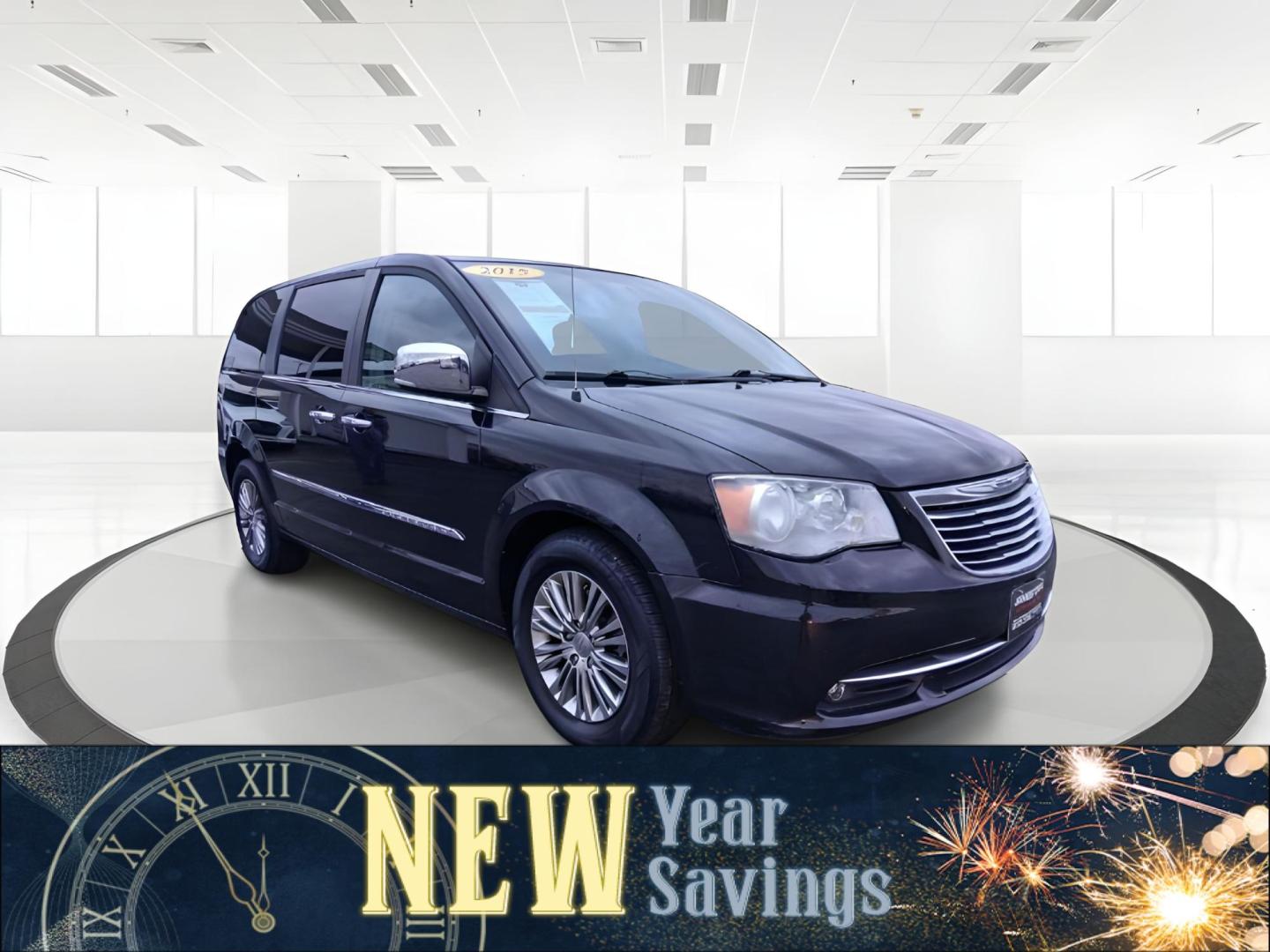 2015 Chrysler Town and Country Touring-L (2C4RC1CG5FR) with an 3.6L V6 DOHC 24V engine, 6-Speed Automatic transmission, located at 1865 W 2nd St., Xenia, OH, 45385, (937) 372-7777, 39.681259, -83.961945 - 2015 Chrysler Town and Country Touring-L - Photo#0