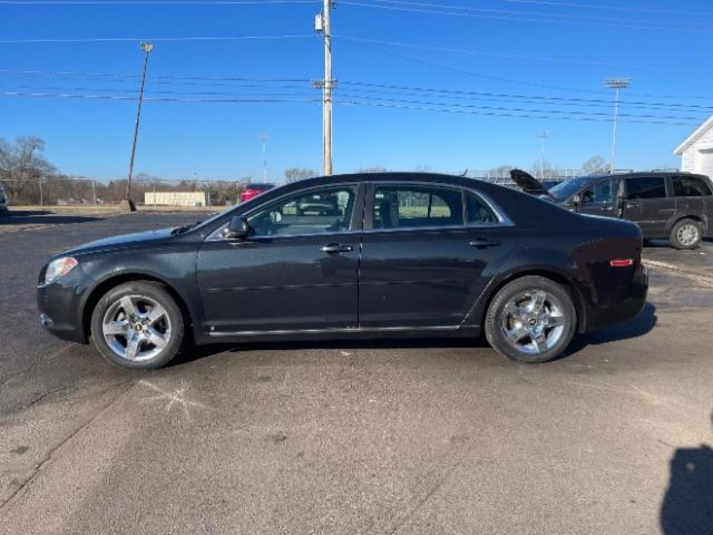 2009 Black Granite Metallic Chevrolet Malibu LT1 (1G1ZH57B29F) with an 2.4L L4 DOHC 16V engine, 6-Speed Automatic transmission, located at 1865 W 2nd St., Xenia, OH, 45385, (937) 372-7777, 39.681259, -83.961945 - Photo#5