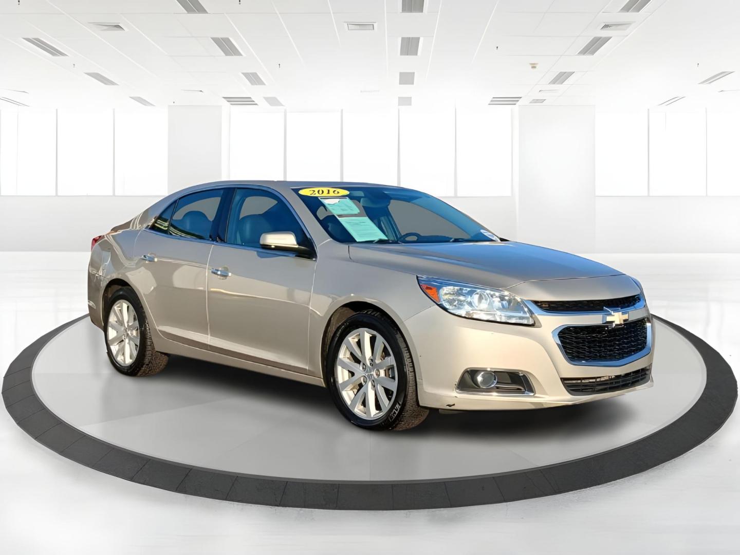 2016 Chevrolet Malibu Limited LTZ (1G11E5SA0GF) with an 2.5L L4 DOHC 16V engine, 6-Speed Automatic transmission, located at 1865 W 2nd St., Xenia, OH, 45385, (937) 372-7777, 39.681259, -83.961945 - 2016 Chevrolet Malibu Limited LTZ - Photo#13