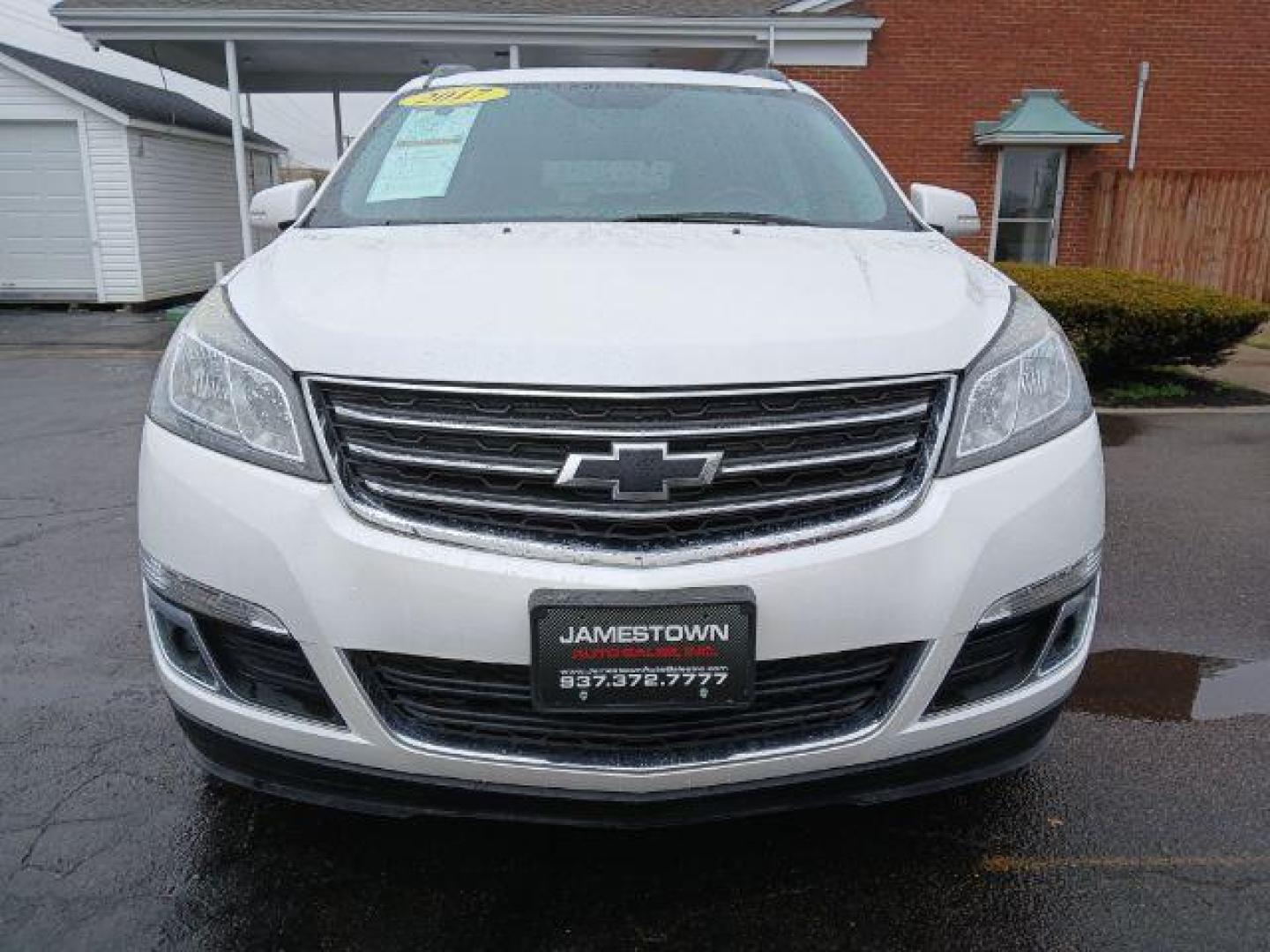 2017 Chevrolet Traverse 2LT AWD (1GNKVHKD2HJ) with an 3.6L V6 DOHC 24V engine, 6-Speed Automatic transmission, located at 1865 W 2nd St., Xenia, OH, 45385, (937) 372-7777, 39.681259, -83.961945 - Third Row - Photo#19