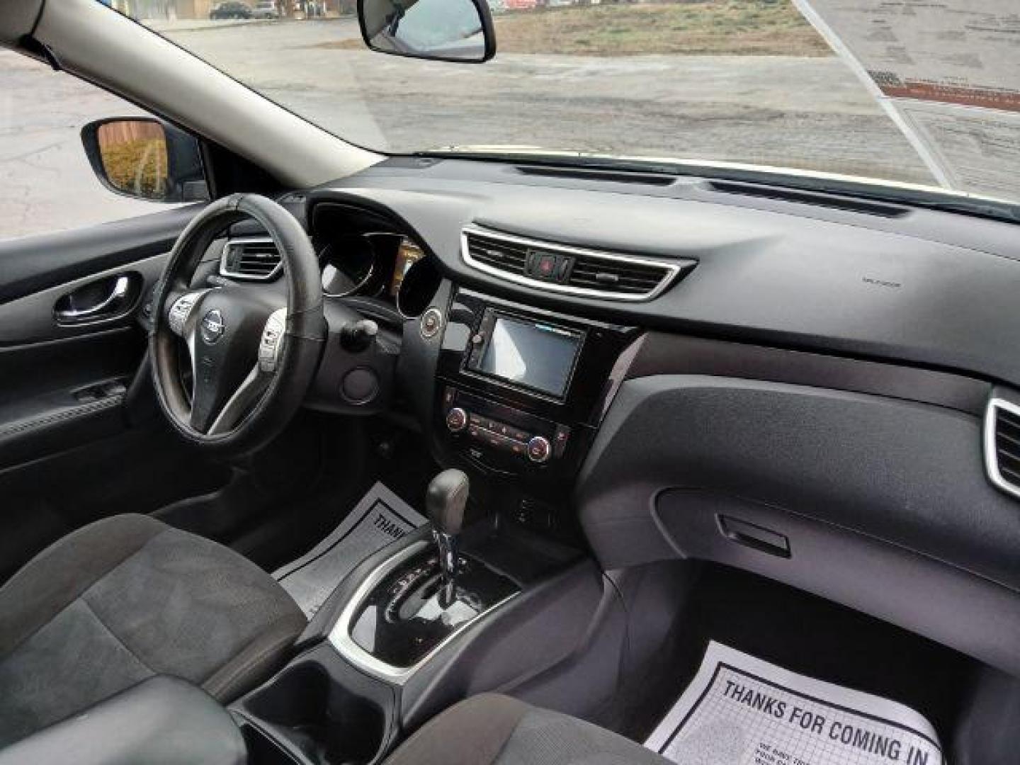 2016 Nissan Rogue SV 2WD (KNMAT2MT6GP) with an 2.5L L4 DOHC 16V engine, Continuously Variable Transmission transmission, located at 1865 W 2nd St., Xenia, OH, 45385, (937) 372-7777, 39.681259, -83.961945 - 2016 Nissan Rogue SV 2WD - Photo#18