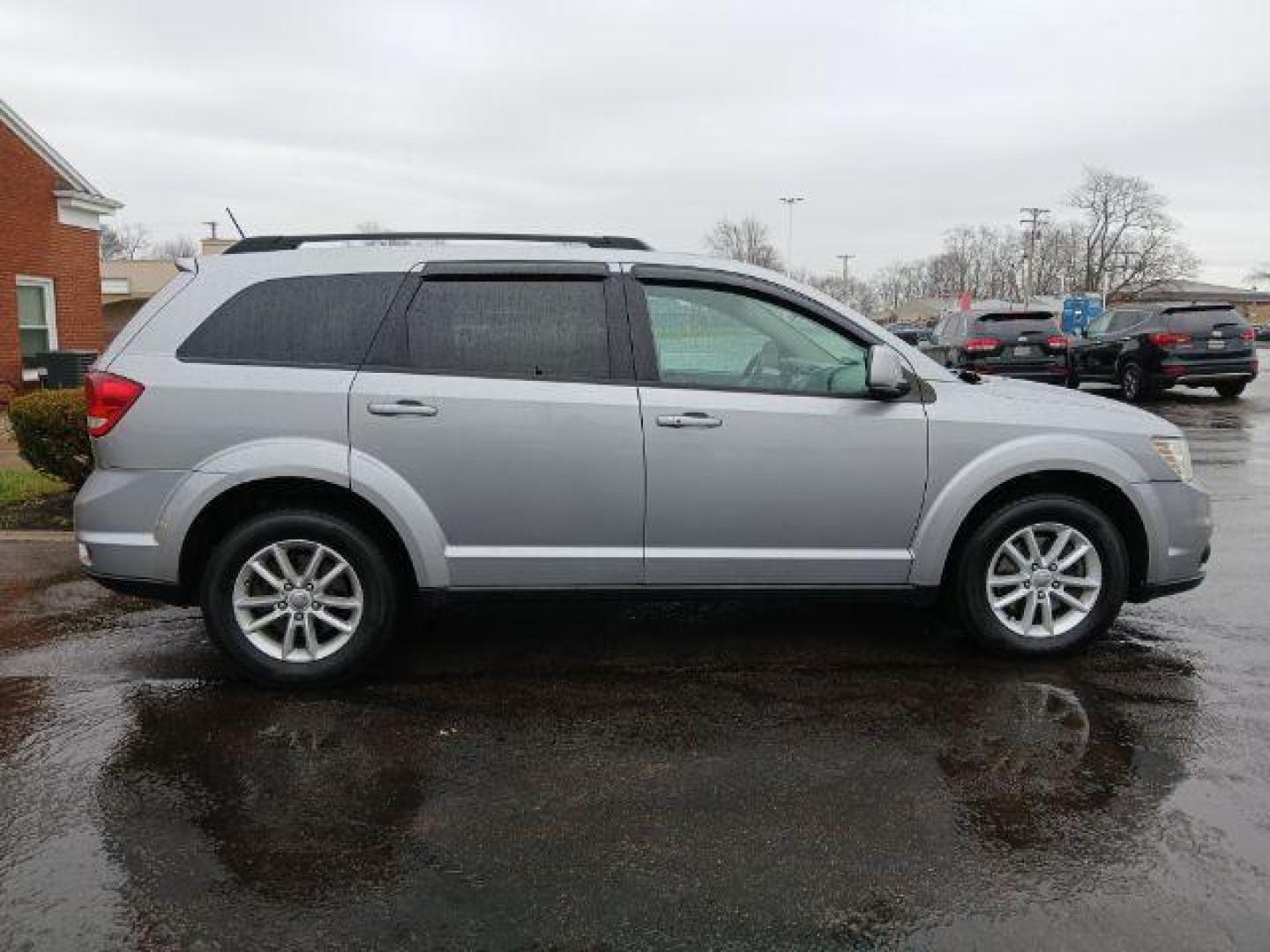 2017 Dodge Journey SXT AWD (3C4PDDBG1HT) with an 3.6L V6 DOHC 24V engine, 6-Speed Automatic transmission, located at 1865 W 2nd St., Xenia, OH, 45385, (937) 372-7777, 39.681259, -83.961945 - 2017 Dodge Journey SXT AWD - Photo#16