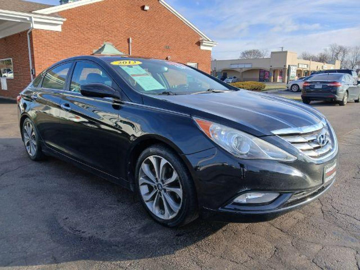 2013 Hyundai Sonata SE Auto (5NPEC4ABXDH) with an 2.0L L4 DOHC 16V engine, 6-Speed Automatic transmission, located at 1865 W 2nd St., Xenia, OH, 45385, (937) 372-7777, 39.681259, -83.961945 - 2013 Hyundai Sonata SE Auto - Photo#13