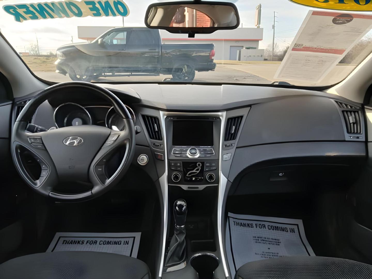 2013 Hyundai Sonata SE Auto (5NPEC4ABXDH) with an 2.0L L4 DOHC 16V engine, 6-Speed Automatic transmission, located at 1865 W 2nd St., Xenia, OH, 45385, (937) 372-7777, 39.681259, -83.961945 - 2013 Hyundai Sonata SE Auto - Photo#7