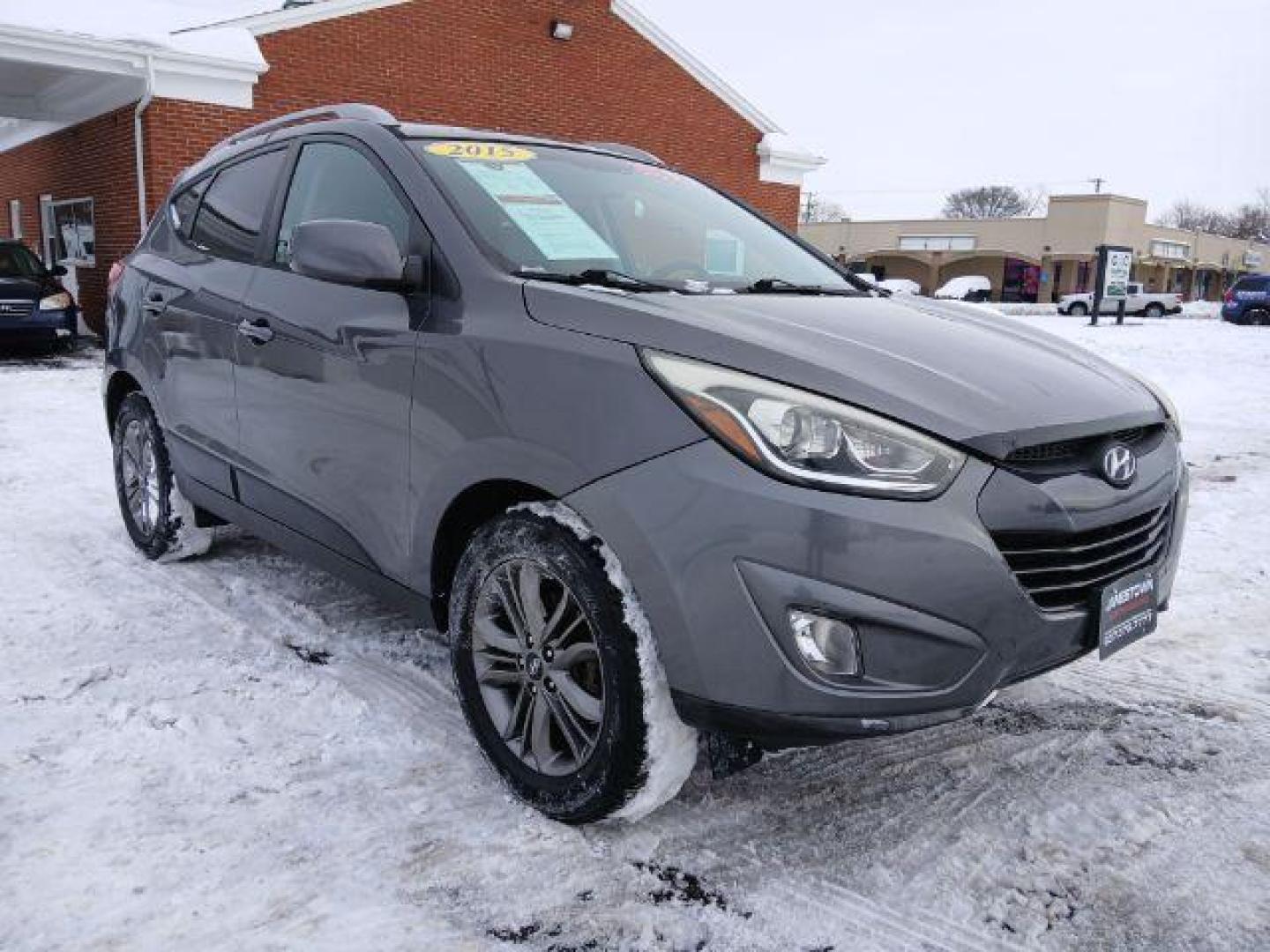 2015 Hyundai Tucson SE FWD (KM8JU3AGXFU) with an 2.4L L4 DOHC 16V engine, 6-Speed Automatic transmission, located at 1865 W 2nd St., Xenia, OH, 45385, (937) 372-7777, 39.681259, -83.961945 - 2015 Hyundai Tucson SE FWD - Photo#13