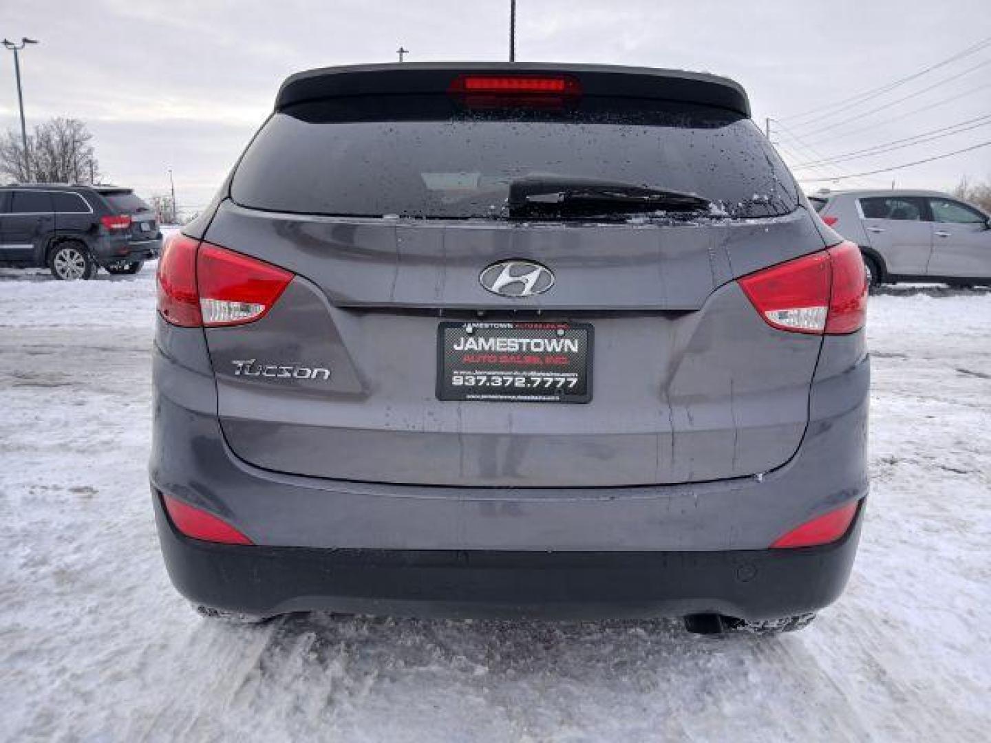 2015 Hyundai Tucson SE FWD (KM8JU3AGXFU) with an 2.4L L4 DOHC 16V engine, 6-Speed Automatic transmission, located at 1865 W 2nd St., Xenia, OH, 45385, (937) 372-7777, 39.681259, -83.961945 - 2015 Hyundai Tucson SE FWD - Photo#18