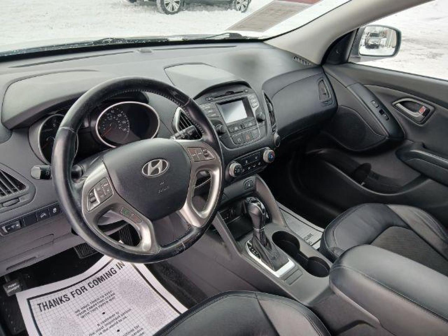 2015 Hyundai Tucson SE FWD (KM8JU3AGXFU) with an 2.4L L4 DOHC 16V engine, 6-Speed Automatic transmission, located at 1865 W 2nd St., Xenia, OH, 45385, (937) 372-7777, 39.681259, -83.961945 - 2015 Hyundai Tucson SE FWD - Photo#19