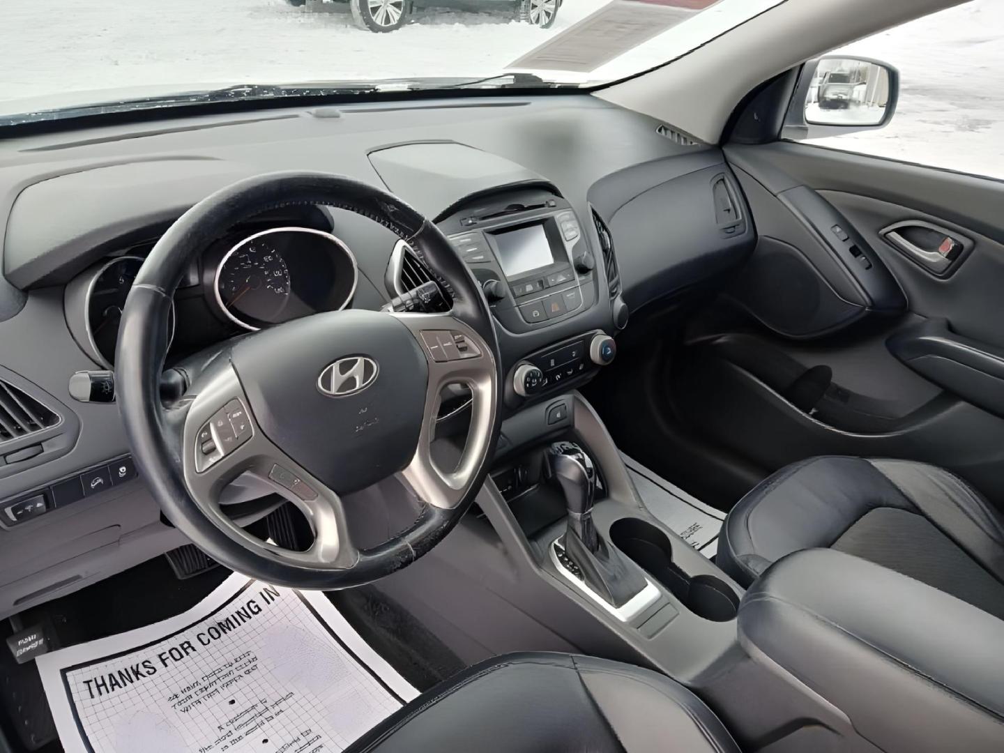 2015 Hyundai Tucson SE FWD (KM8JU3AGXFU) with an 2.4L L4 DOHC 16V engine, 6-Speed Automatic transmission, located at 1865 W 2nd St., Xenia, OH, 45385, (937) 372-7777, 39.681259, -83.961945 - 2015 Hyundai Tucson SE FWD - Photo#6