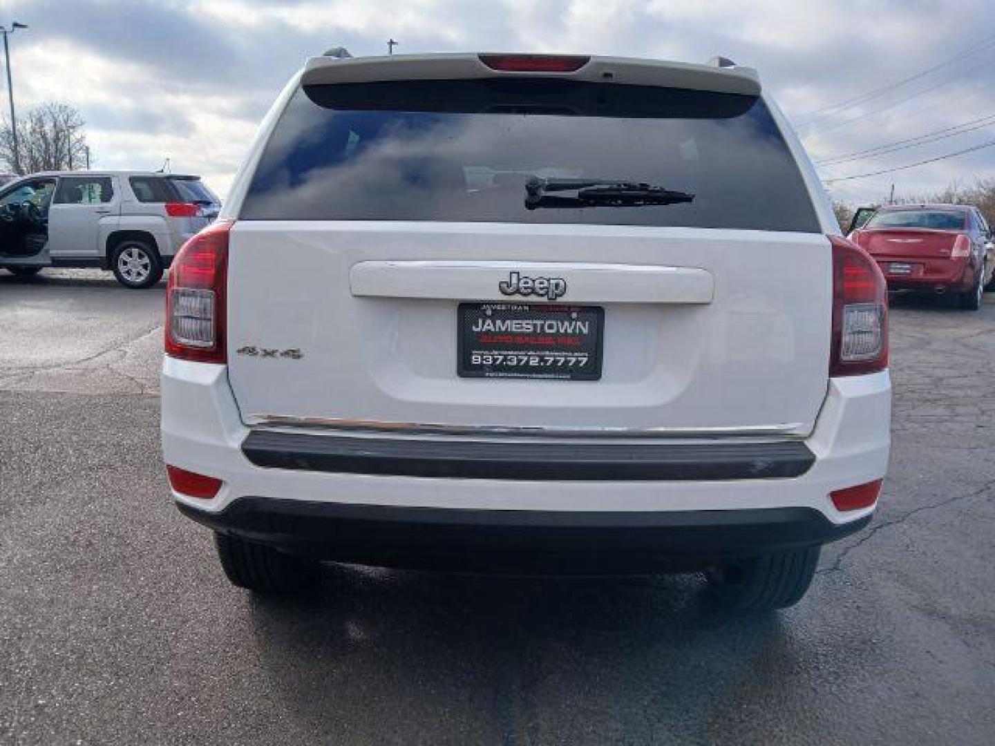 2014 Jeep Compass Sport 4WD (1C4NJDBB0ED) with an 2.4L L4 DOHC 16V engine, located at 1865 W 2nd St., Xenia, OH, 45385, (937) 372-7777, 39.681259, -83.961945 - 2014 Jeep Compass Sport 4WD - Photo#18