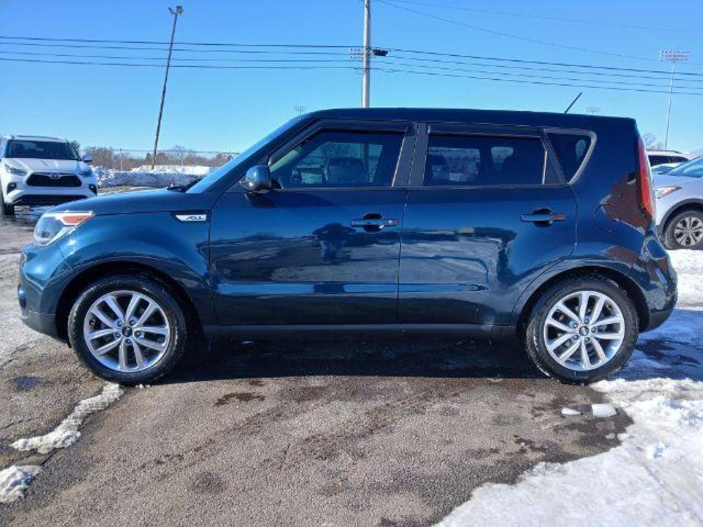 2017 Kia Soul + (KNDJP3A55H7) with an 2.0L L4 DOHC 16V engine, 6-Speed Automatic transmission, located at 1865 W 2nd St., Xenia, OH, 45385, (937) 372-7777, 39.681259, -83.961945 - 2017 Kia Soul + - Photo#23