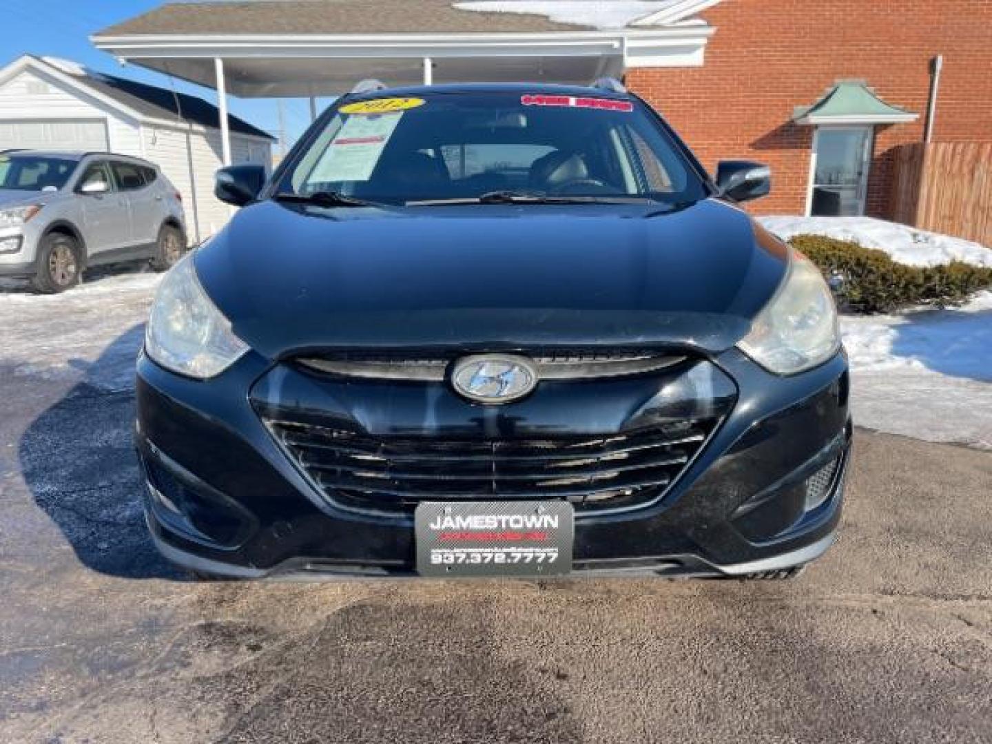 2012 Hyundai Tucson GLS AWD (KM8JUCAC7CU) with an 2.4L L4 DOHC 16V engine, 6-Speed Automatic transmission, located at 1865 W 2nd St., Xenia, OH, 45385, (937) 372-7777, 39.681259, -83.961945 - 2012 Hyundai Tucson GLS AWD - Photo#2