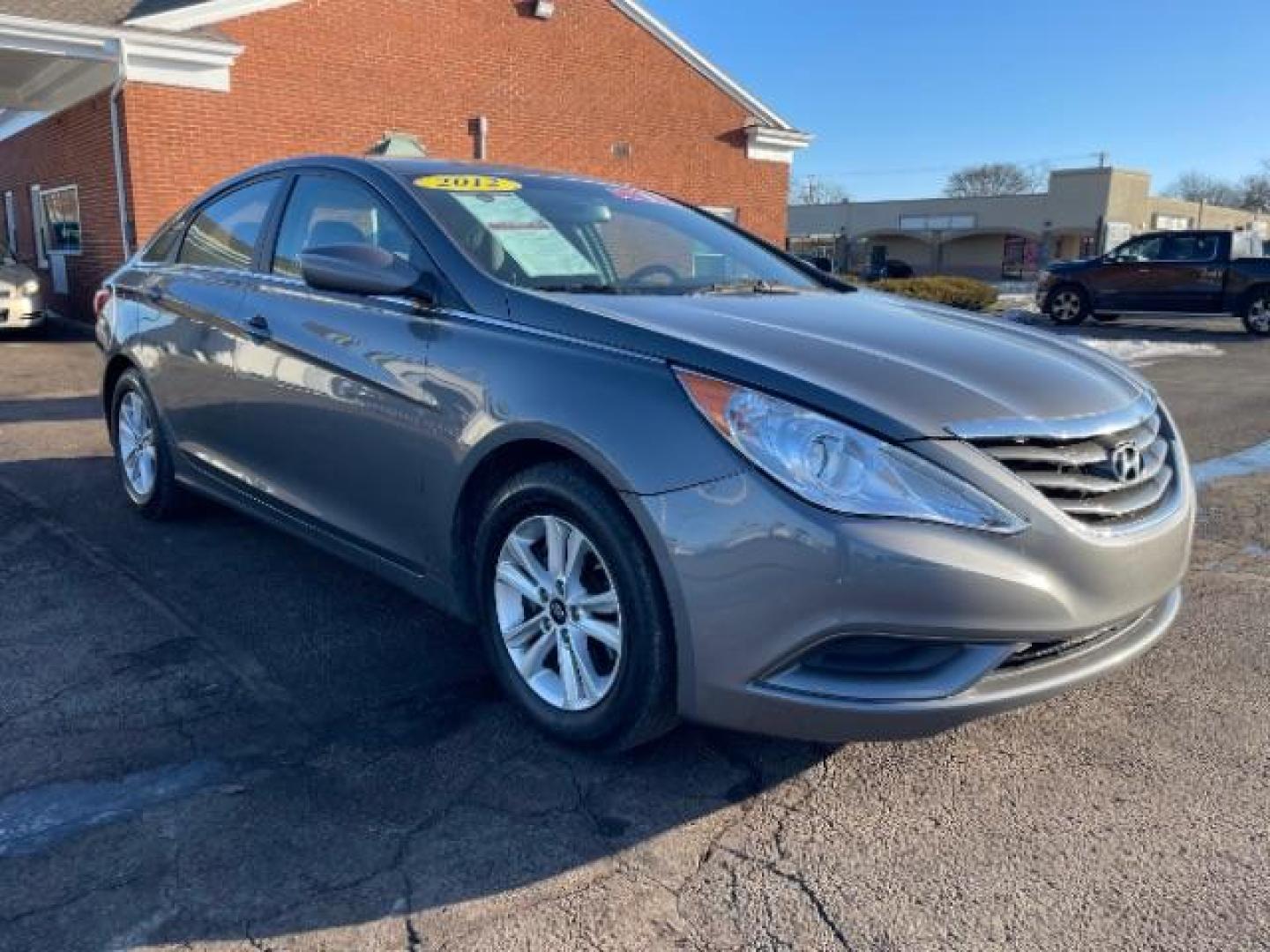 2012 Hyundai Sonata GLS Auto (5NPEB4AC7CH) with an 2.4L L4 DOHC 16V engine, 6-Speed Automatic transmission, located at 1865 W 2nd St., Xenia, OH, 45385, (937) 372-7777, 39.681259, -83.961945 - 2012 Hyundai Sonata GLS Auto - Photo#1