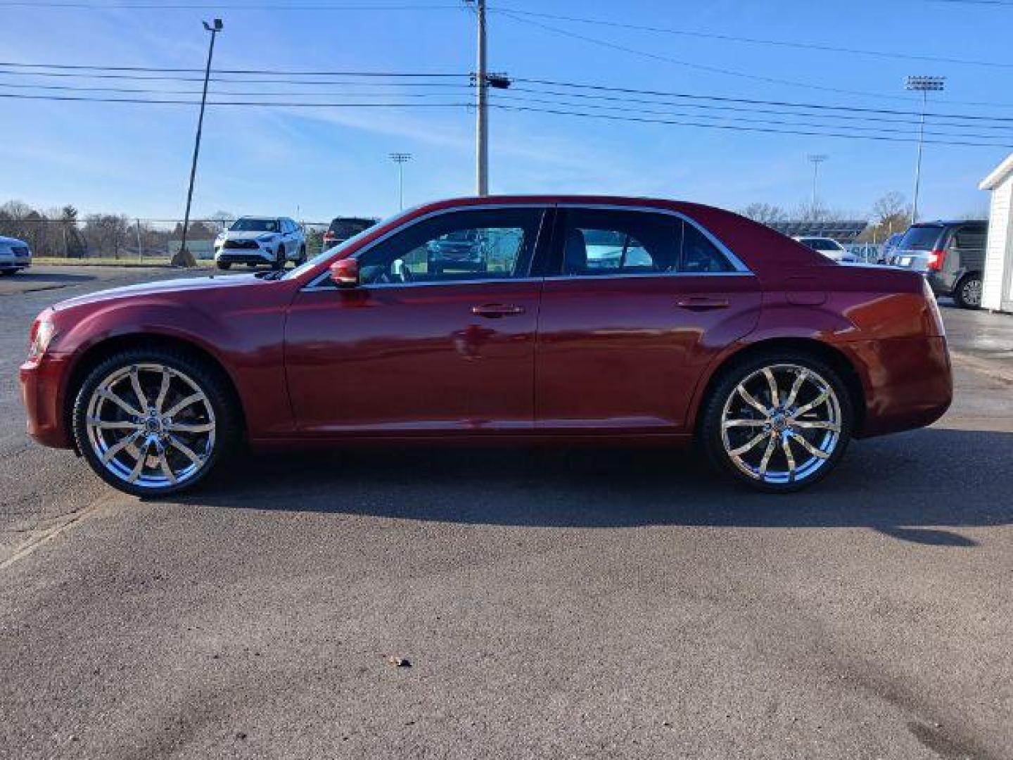 2014 Chrysler 300 S V6 AWD (2C3CCAGG0EH) with an 3.6L V6 DOHC 24V engine, 8-Speed Automatic transmission, located at 1865 W 2nd St., Xenia, OH, 45385, (937) 372-7777, 39.681259, -83.961945 - 2014 Chrysler 300 S V6 AWD - Photo#15