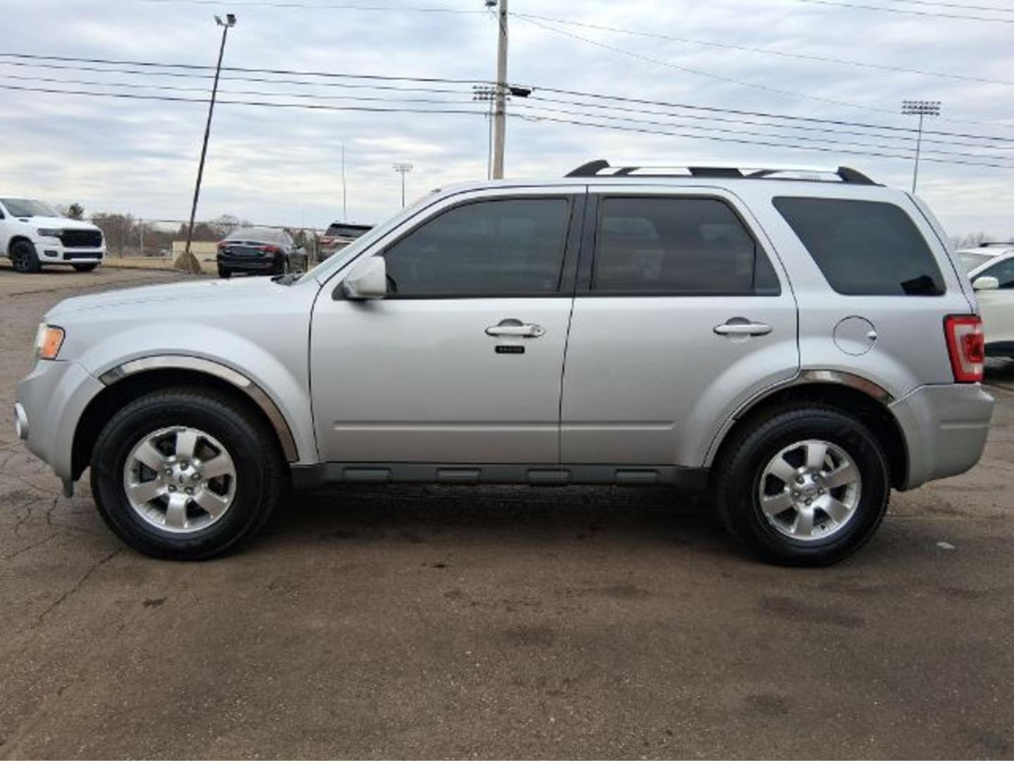 2012 Ford Escape Limited (1FMCU9E75CK) with an Duratec 2.5L I-4 DOHC engine, located at 1865 W 2nd St., Xenia, OH, 45385, (937) 372-7777, 39.681259, -83.961945 - 2012 Ford Escape Limited - Photo#15