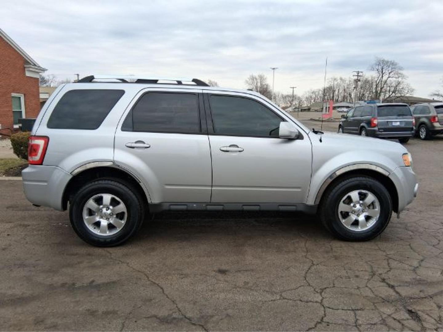 2012 Ford Escape Limited (1FMCU9E75CK) with an Duratec 2.5L I-4 DOHC engine, located at 1865 W 2nd St., Xenia, OH, 45385, (937) 372-7777, 39.681259, -83.961945 - 2012 Ford Escape Limited - Photo#16