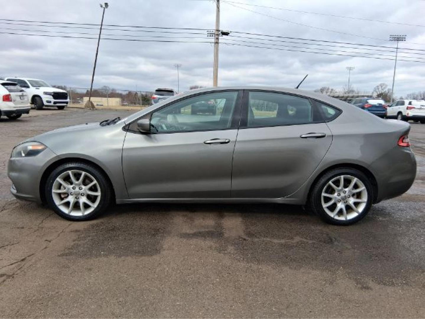 2013 Dodge Dart Rallye (1C3CDFBA3DD) with an 2L I-4 DOHC engine, located at 1865 W 2nd St., Xenia, OH, 45385, (937) 372-7777, 39.681259, -83.961945 - 2013 Dodge Dart Rallye - Photo#16