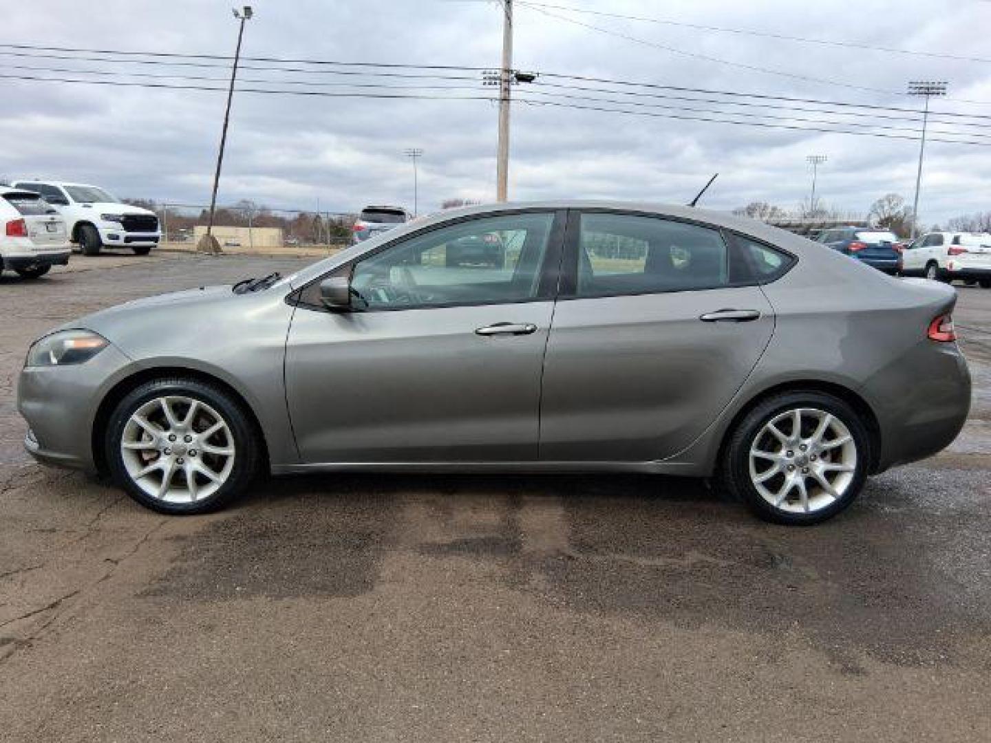 2013 Dodge Dart Rallye (1C3CDFBA3DD) with an 2L I-4 DOHC engine, located at 1865 W 2nd St., Xenia, OH, 45385, (937) 372-7777, 39.681259, -83.961945 - 2013 Dodge Dart Rallye - Photo#3