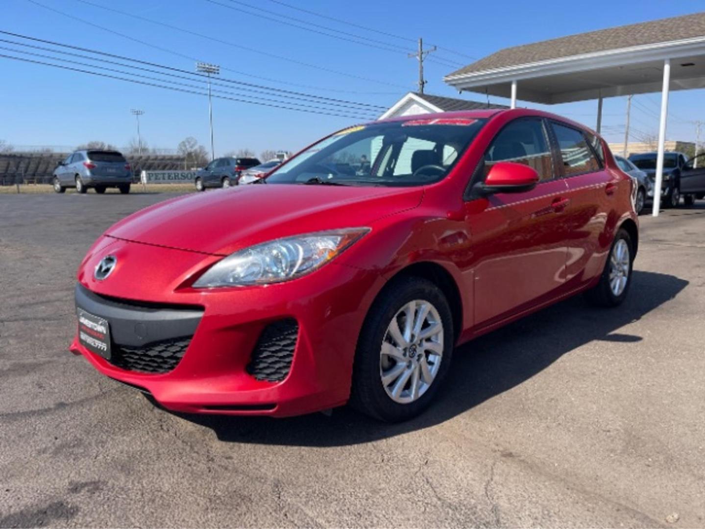 2013 Mazda MAZDA3 i Touring AT 5-Door (JM1BL1L78D1) with an 2.0L L4 DOHC 16V engine, 5-Speed Automatic transmission, located at 1865 W 2nd St., Xenia, OH, 45385, (937) 372-7777, 39.681259, -83.961945 - 2013 Mazda MAZDA3 i Touring AT 5-Door - Photo#14