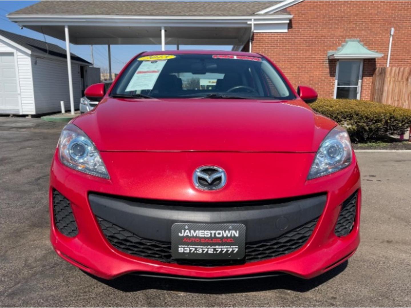 2013 Mazda MAZDA3 i Touring AT 5-Door (JM1BL1L78D1) with an 2.0L L4 DOHC 16V engine, 5-Speed Automatic transmission, located at 1865 W 2nd St., Xenia, OH, 45385, (937) 372-7777, 39.681259, -83.961945 - 2013 Mazda MAZDA3 i Touring AT 5-Door - Photo#17