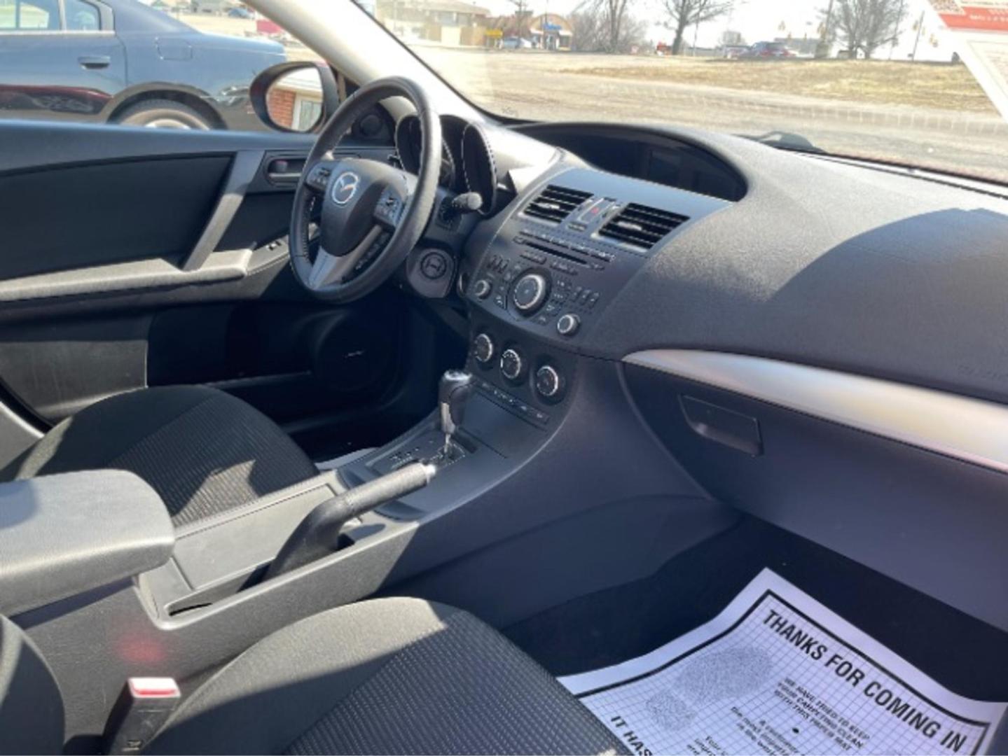 2013 Mazda MAZDA3 i Touring AT 5-Door (JM1BL1L78D1) with an 2.0L L4 DOHC 16V engine, 5-Speed Automatic transmission, located at 1865 W 2nd St., Xenia, OH, 45385, (937) 372-7777, 39.681259, -83.961945 - 2013 Mazda MAZDA3 i Touring AT 5-Door - Photo#21