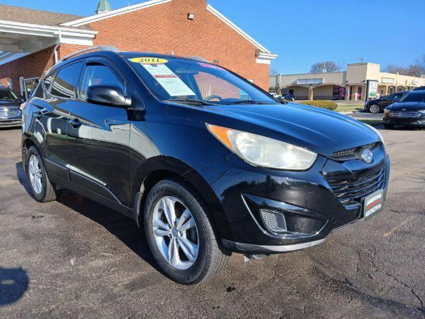 2011 Hyundai Tucson GLS 2WD (KM8JU3AC8BU) with an 2.4L L4 DOHC 16V engine, 6-Speed Automatic transmission, located at 1865 W 2nd St., Xenia, OH, 45385, (937) 372-7777, 39.681259, -83.961945 - 2011 Hyundai Tucson GLS 2WD - Photo#19