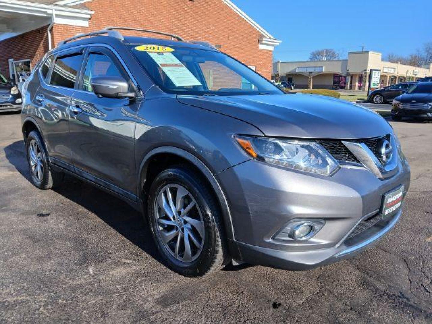 2015 Nissan Rogue SL AWD (5N1AT2MV3FC) with an 2.5L L4 DOHC 16V engine, Continuously Variable Transmission transmission, located at 1865 W 2nd St., Xenia, OH, 45385, (937) 372-7777, 39.681259, -83.961945 - 2015 Nissan Rogue SL AWD - Photo#13