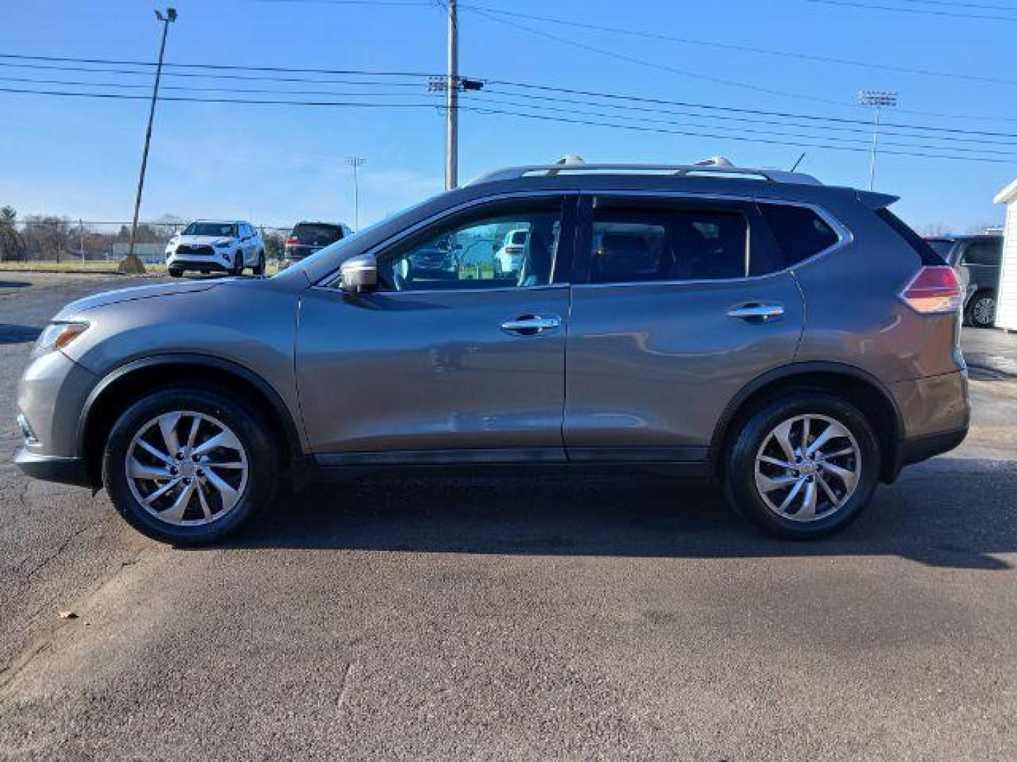 2015 Nissan Rogue SL AWD (5N1AT2MV3FC) with an 2.5L L4 DOHC 16V engine, Continuously Variable Transmission transmission, located at 1865 W 2nd St., Xenia, OH, 45385, (937) 372-7777, 39.681259, -83.961945 - 2015 Nissan Rogue SL AWD - Photo#15