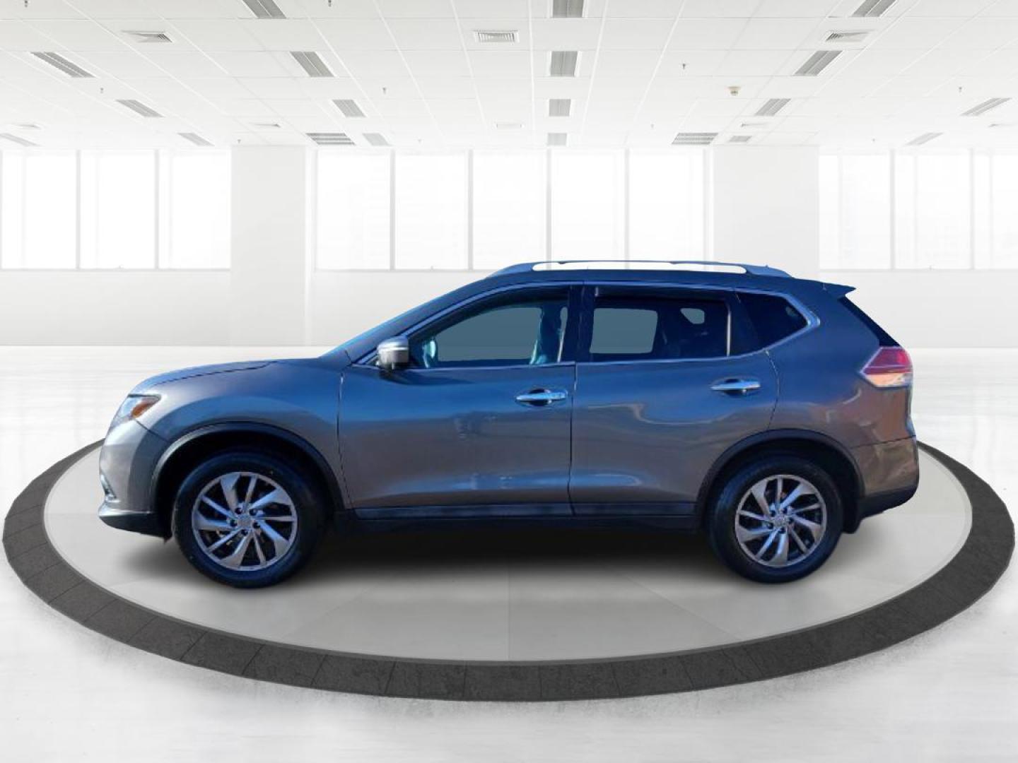 2015 Nissan Rogue SL AWD (5N1AT2MV3FC) with an 2.5L L4 DOHC 16V engine, Continuously Variable Transmission transmission, located at 1865 W 2nd St., Xenia, OH, 45385, (937) 372-7777, 39.681259, -83.961945 - 2015 Nissan Rogue SL AWD - Photo#2