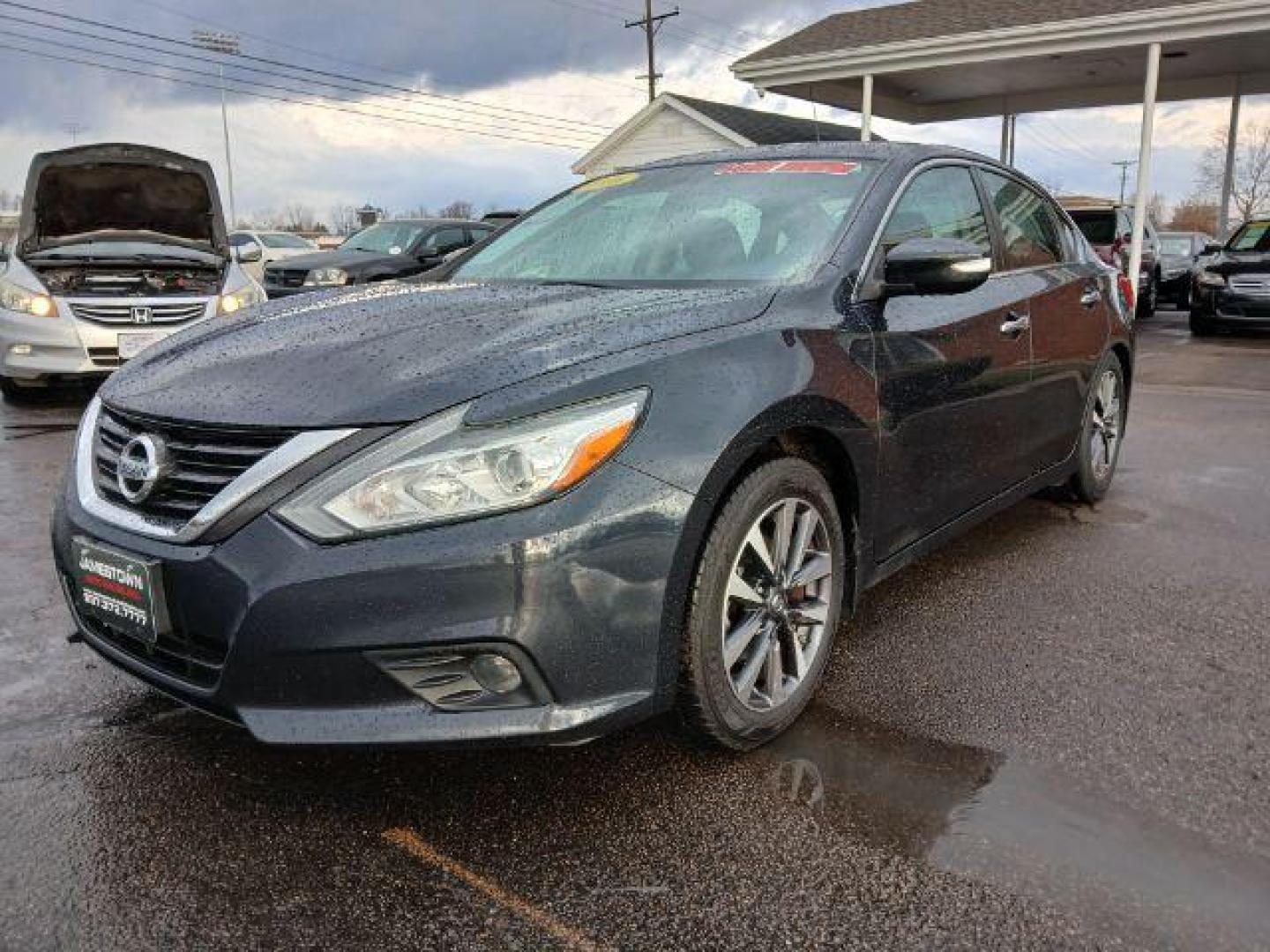 2016 Nissan Altima 2.5 SL (1N4AL3AP9GC) with an 2.5L L4 DOHC 16V engine, Continuously Variable Transmission transmission, located at 1865 W 2nd St., Xenia, OH, 45385, (937) 372-7777, 39.681259, -83.961945 - 2016 Nissan Altima 2.5 SL - Photo#0