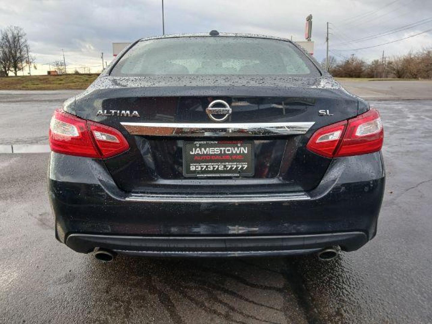 2016 Nissan Altima 2.5 SL (1N4AL3AP9GC) with an 2.5L L4 DOHC 16V engine, Continuously Variable Transmission transmission, located at 1865 W 2nd St., Xenia, OH, 45385, (937) 372-7777, 39.681259, -83.961945 - 2016 Nissan Altima 2.5 SL - Photo#4