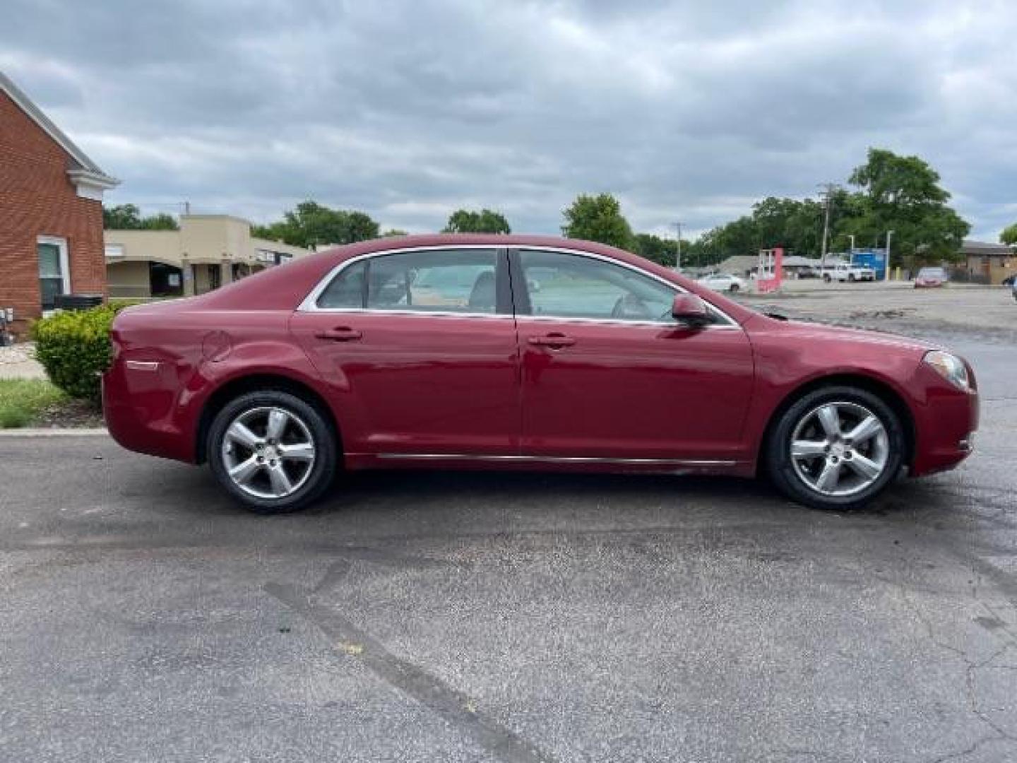 2011 Red Jewel Tintcoat Chevrolet Malibu 2LT (1G1ZD5E13BF) with an 2.4L L4 DOHC 16V engine, 6-Speed Automatic transmission, located at 1865 W 2nd St., Xenia, OH, 45385, (937) 372-7777, 39.681259, -83.961945 - Photo#3