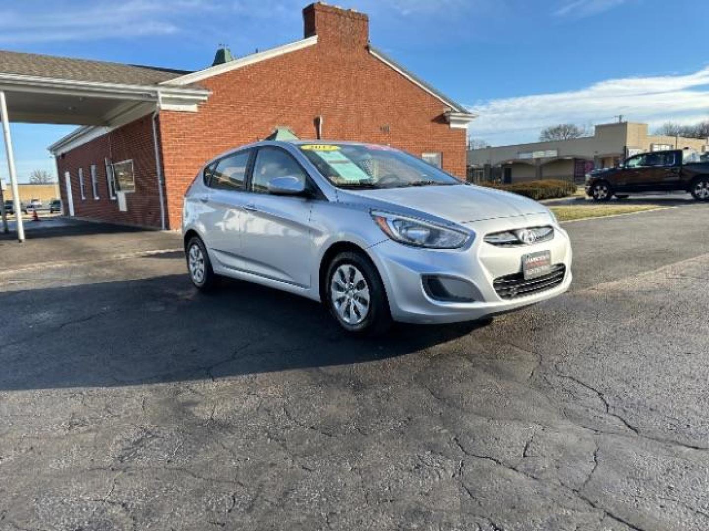 2017 Ironman Silver Hyundai Accent SE 5-Door 6A (KMHCT5AEXHU) with an 1.6L L4 DOHC 16V engine, 6-Speed Automatic transmission, located at 1865 W 2nd St., Xenia, OH, 45385, (937) 372-7777, 39.681259, -83.961945 - Photo#0