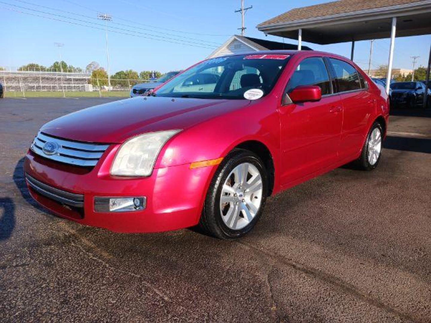 2006 Merlot Metallic Ford Fusion V6 SEL (3FAFP08196R) with an 3.0L V6 DOHC 24V engine, 6-Speed Automatic transmission, located at 1865 W 2nd St., Xenia, OH, 45385, (937) 372-7777, 39.681259, -83.961945 - Photo#2