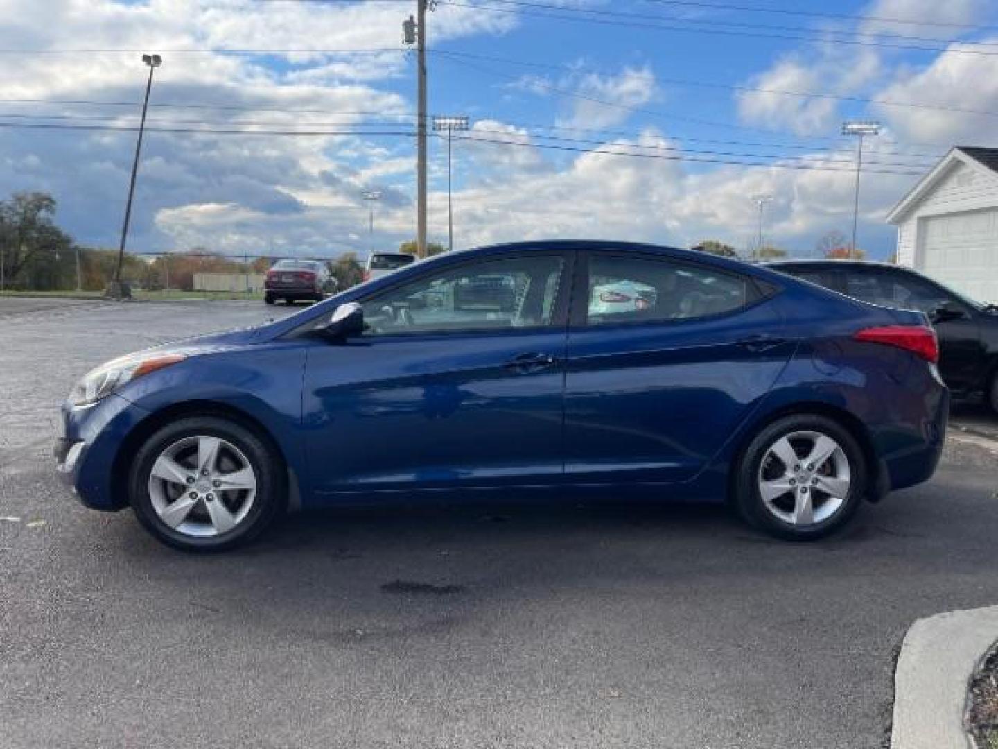 2013 Atlantic Blue Pearl Metallic Hyundai Elantra GLS A/T (KMHDH4AE0DU) with an 1.8L L4 DOHC 16V engine, 6-Speed Automatic transmission, located at 1865 W 2nd St., Xenia, OH, 45385, (937) 372-7777, 39.681259, -83.961945 - Photo#3