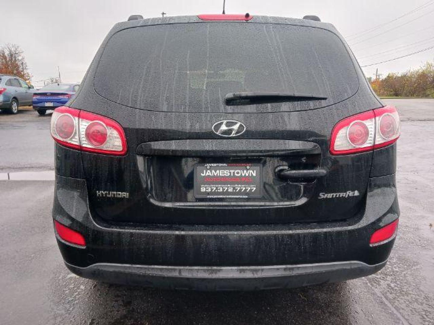 2010 Phantom Black Metallic Hyundai Santa Fe GLS 2.4 FWD (5NMSG3AB7AH) with an 2.4L L4 DOHC 16V engine, 6-Speed Automatic transmission, located at 1865 W 2nd St., Xenia, OH, 45385, (937) 372-7777, 39.681259, -83.961945 - Photo#5