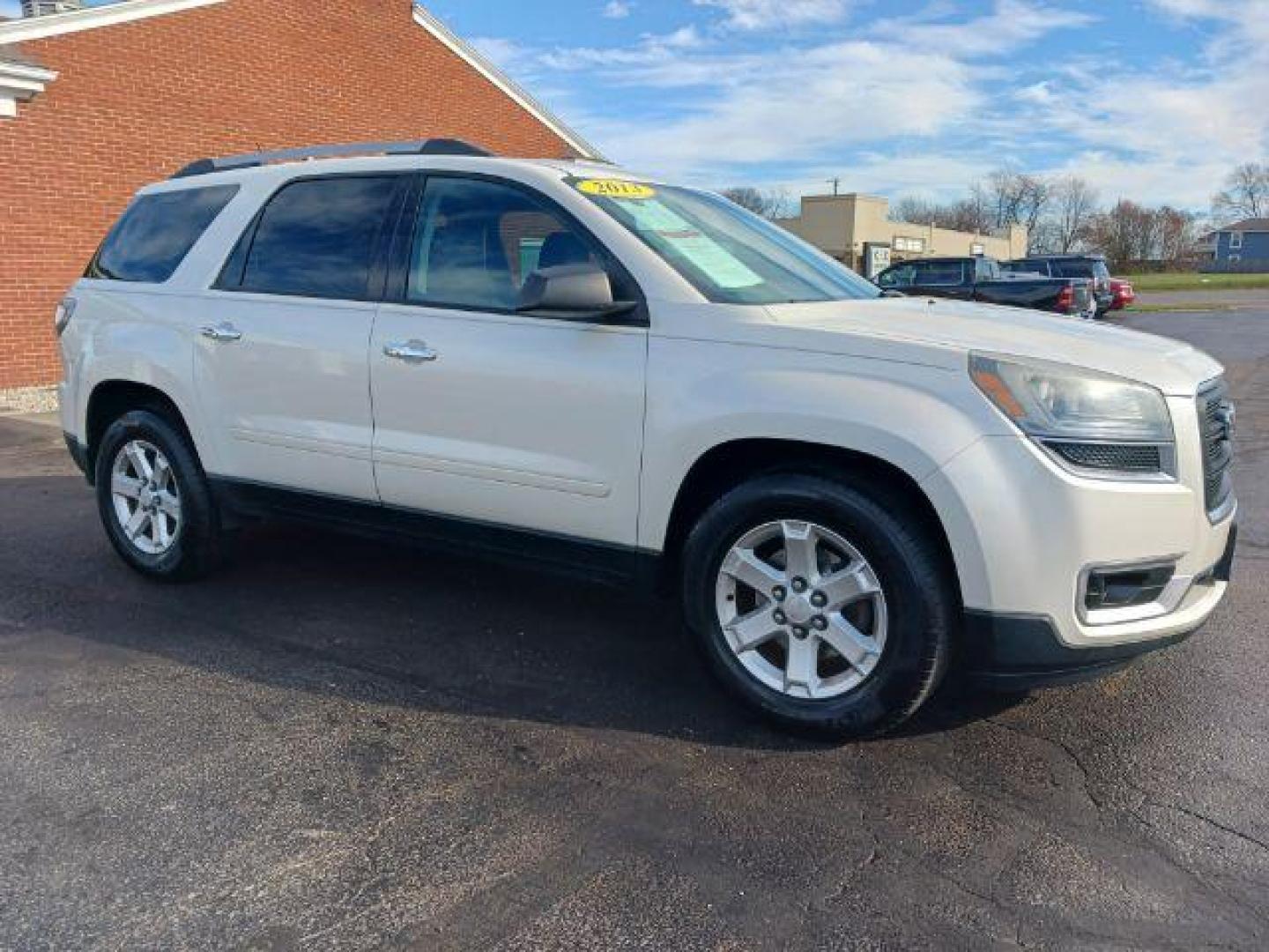 2013 White Diamond Tricoat GMC Acadia SLE-1 FWD (1GKKRNED7DJ) with an 3.6L V6 DOHC 24V engine, 6-Speed Automatic transmission, located at 1865 W 2nd St., Xenia, OH, 45385, (937) 372-7777, 39.681259, -83.961945 - Third Row - Photo#0