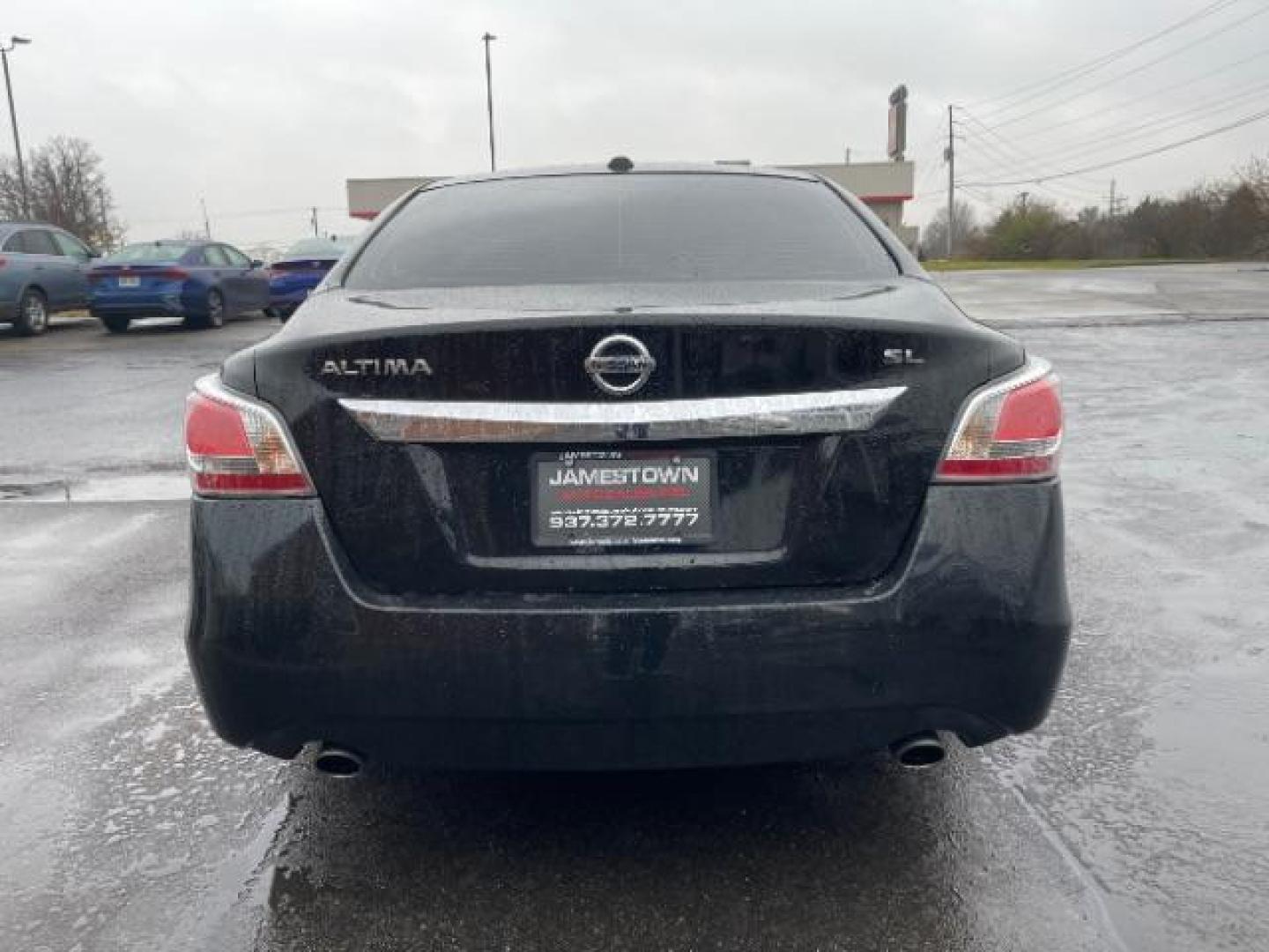 2015 Super Black Nissan Altima 2.5 SL (1N4AL3AP6FN) with an 2.5L L4 DOHC 16V engine, Continuously Variable Transmission transmission, located at 1865 W 2nd St., Xenia, OH, 45385, (937) 372-7777, 39.681259, -83.961945 - Photo#4