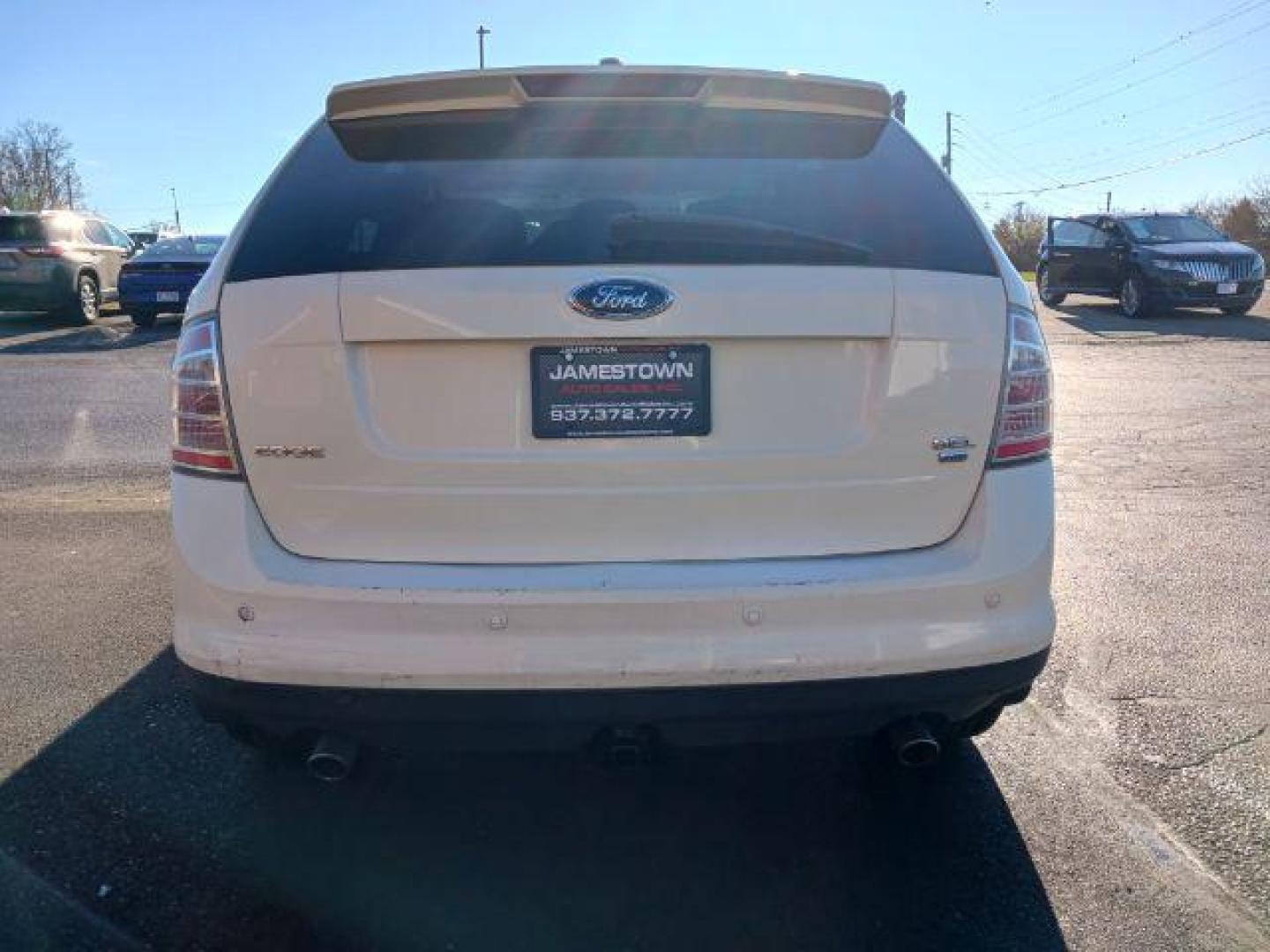 2007 White Ford Edge SEL Plus AWD (2FMDK49C27B) with an 3.5L V6 DOHC 24V engine, 6-Speed Automatic transmission, located at 1865 W 2nd St., Xenia, OH, 45385, (937) 372-7777, 39.681259, -83.961945 - Photo#5