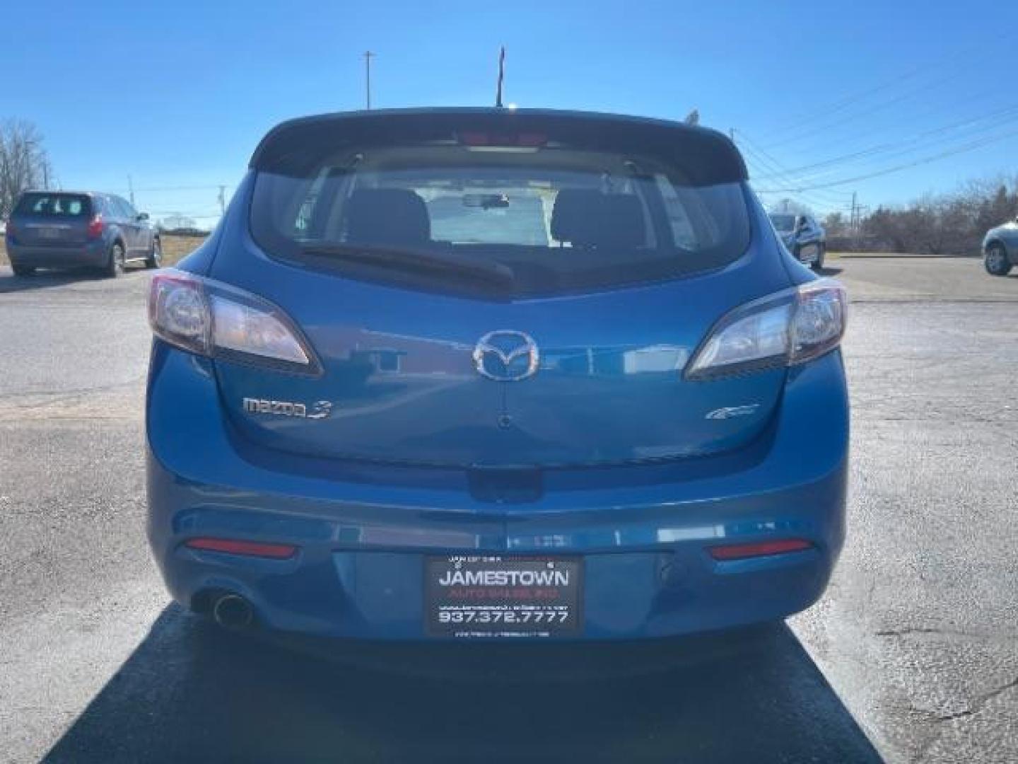 2012 Sky Blue Mica Mazda MAZDA3 I Touring 5-Door (JM1BL1L87C1) with an 2.0L L4 DOHC 16V engine, located at 1865 W 2nd St., Xenia, OH, 45385, (937) 372-7777, 39.681259, -83.961945 - Photo#5