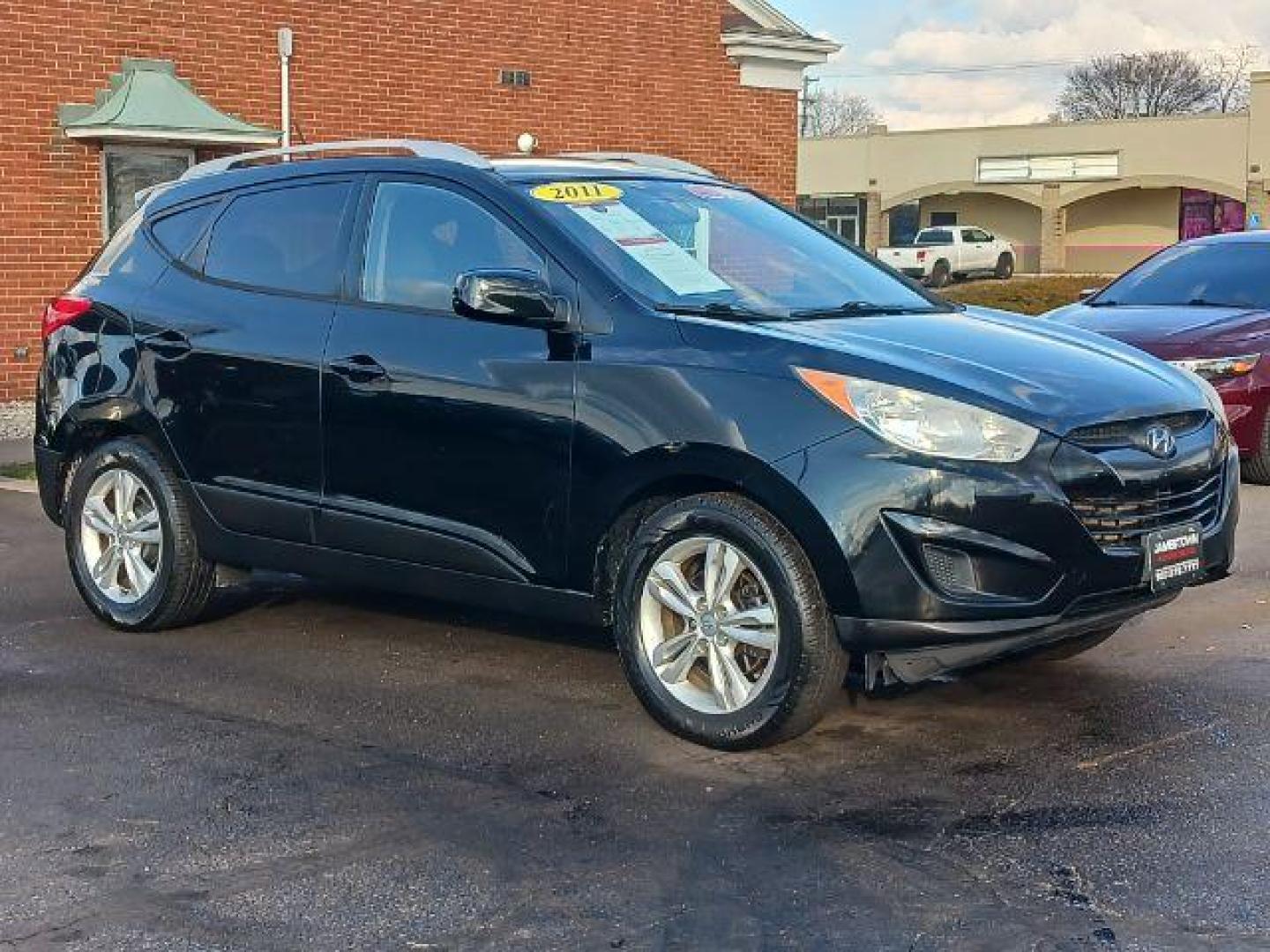 2011 Ash Black Mica Hyundai Tucson SPORT UTILITY 4-DR (KM8JUCAC2BU) with an 2.4L L4 DOHC 16V engine, 6-Speed Automatic transmission, located at 1865 W 2nd St., Xenia, OH, 45385, (937) 372-7777, 39.681259, -83.961945 - Photo#0