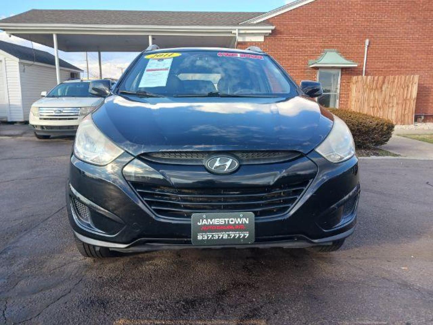 2011 Ash Black Mica Hyundai Tucson SPORT UTILITY 4-DR (KM8JUCAC2BU) with an 2.4L L4 DOHC 16V engine, 6-Speed Automatic transmission, located at 1865 W 2nd St., Xenia, OH, 45385, (937) 372-7777, 39.681259, -83.961945 - Photo#1