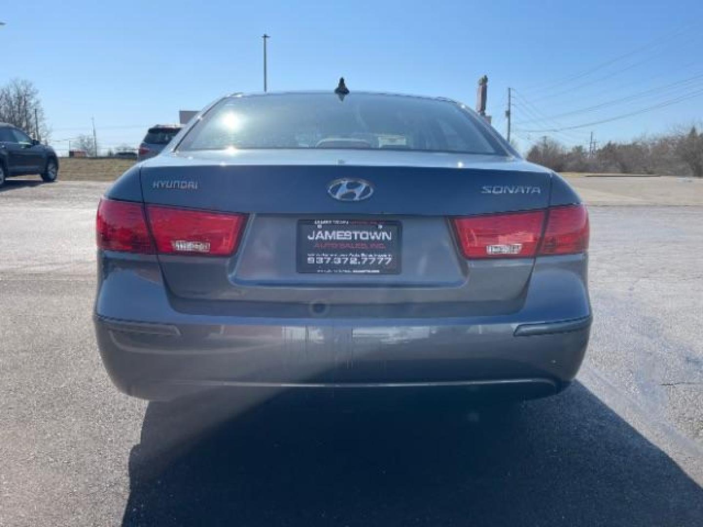 2010 Slate Blue Hyundai Sonata GLS (5NPET4AC3AH) with an 2.4L L4 DOHC 16V engine, located at 1865 W 2nd St., Xenia, OH, 45385, (937) 372-7777, 39.681259, -83.961945 - Photo#5