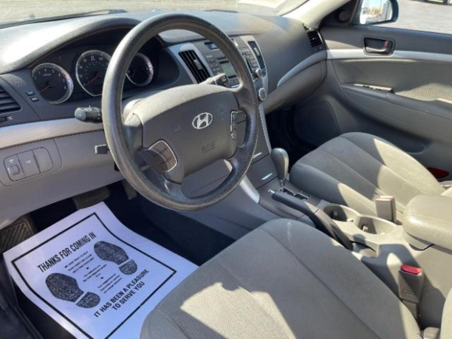 2010 Slate Blue Hyundai Sonata GLS (5NPET4AC3AH) with an 2.4L L4 DOHC 16V engine, located at 1865 W 2nd St., Xenia, OH, 45385, (937) 372-7777, 39.681259, -83.961945 - Photo#6