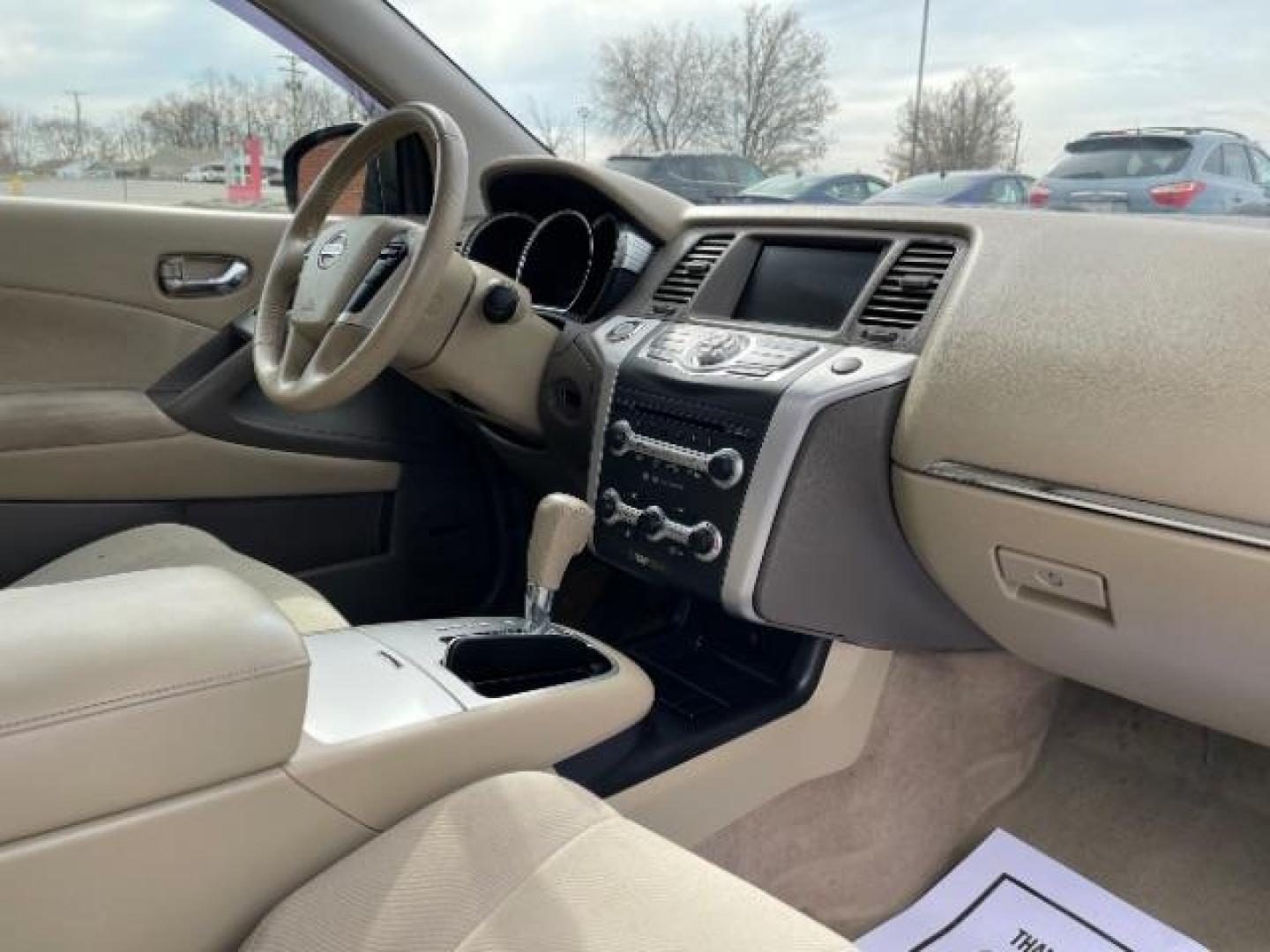 2010 Tinted Bronze Metallic Nissan Murano SL (JN8AZ1MU0AW) with an 3.5L V6 DOHC 24V engine, Continuously Variable Transmission transmission, located at 1865 W 2nd St., Xenia, OH, 45385, (937) 372-7777, 39.681259, -83.961945 - Photo#8