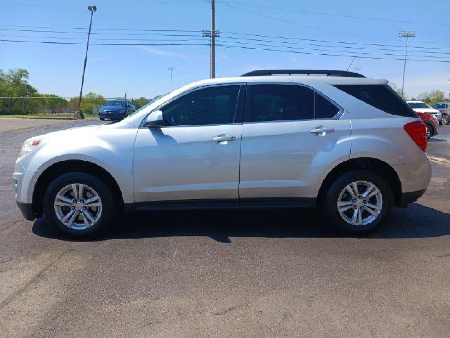 2012 Silver Ice Metallic Chevrolet Equinox 2LT 2WD (2GNALPEK4C1) with an 2.4L L4 DOHC 16V engine, 6-Speed Automatic transmission, located at 1865 W 2nd St., Xenia, OH, 45385, (937) 372-7777, 39.681259, -83.961945 - Photo#2