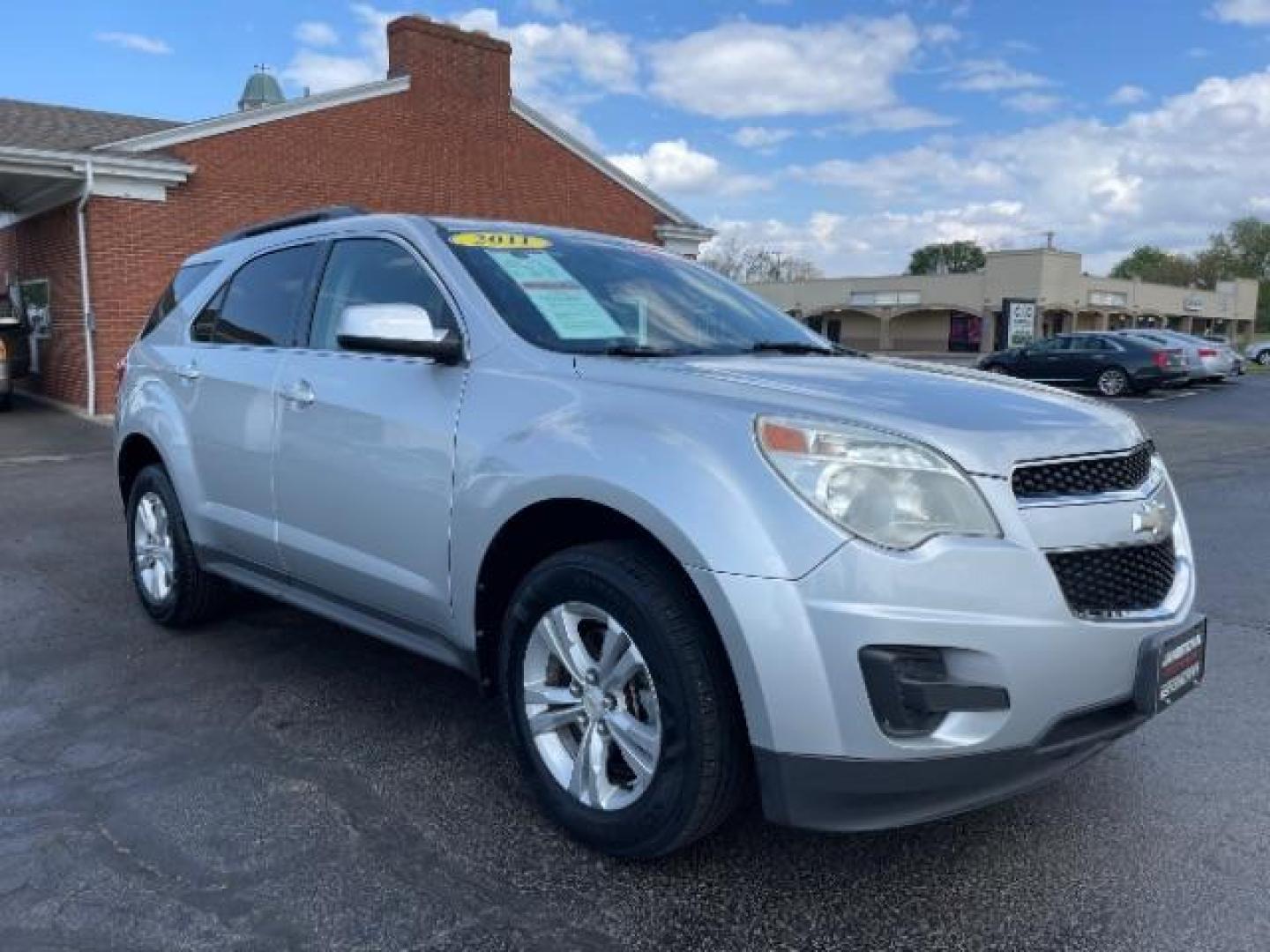 2011 Silver Ice Metallic Chevrolet Equinox 1LT 2WD (2GNALDEC3B1) with an 2.4L L4 DOHC 16V engine, 6-Speed Automatic transmission, located at 1865 W 2nd St., Xenia, OH, 45385, (937) 372-7777, 39.681259, -83.961945 - Photo#0